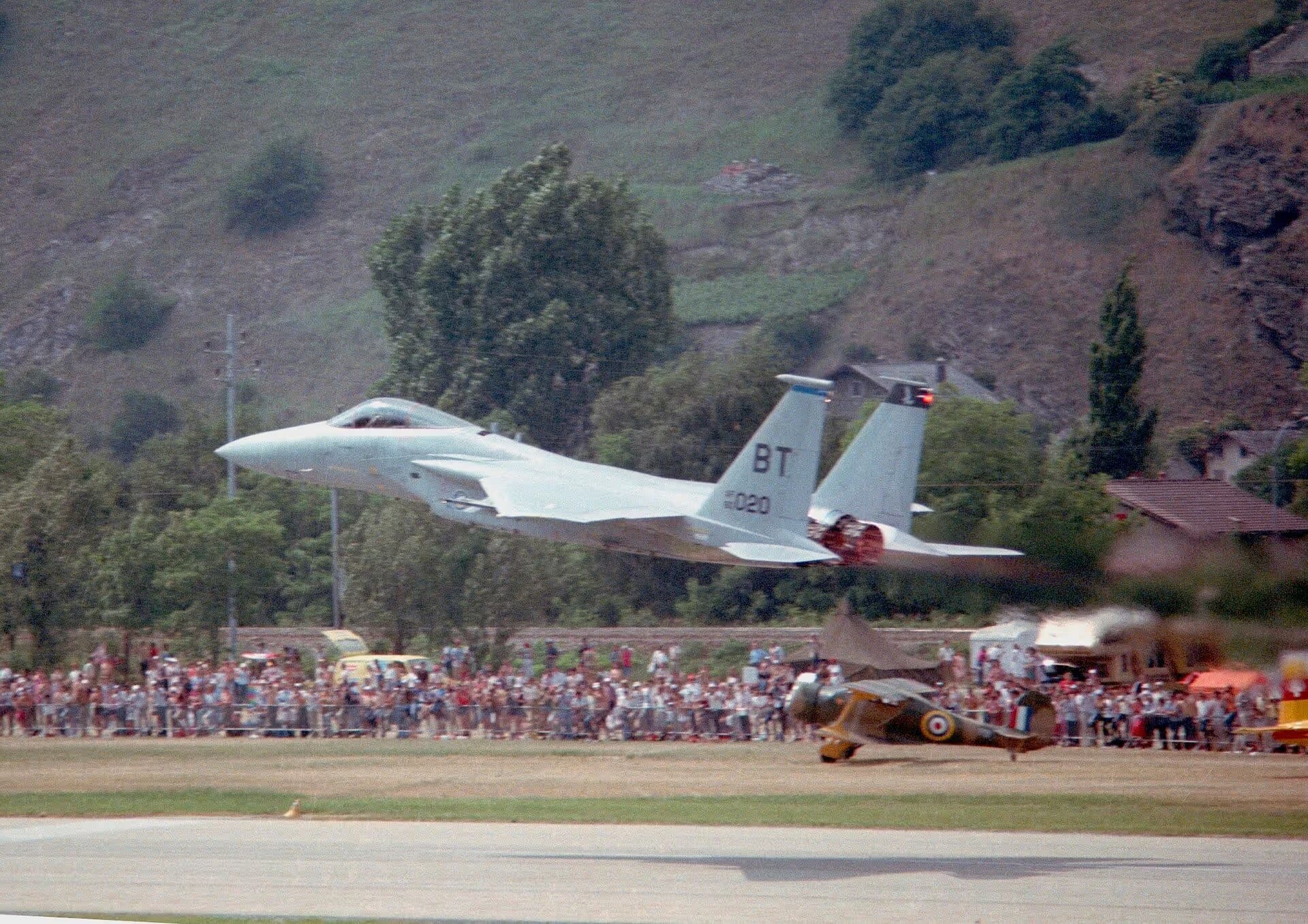 Unidentified — Aircraft