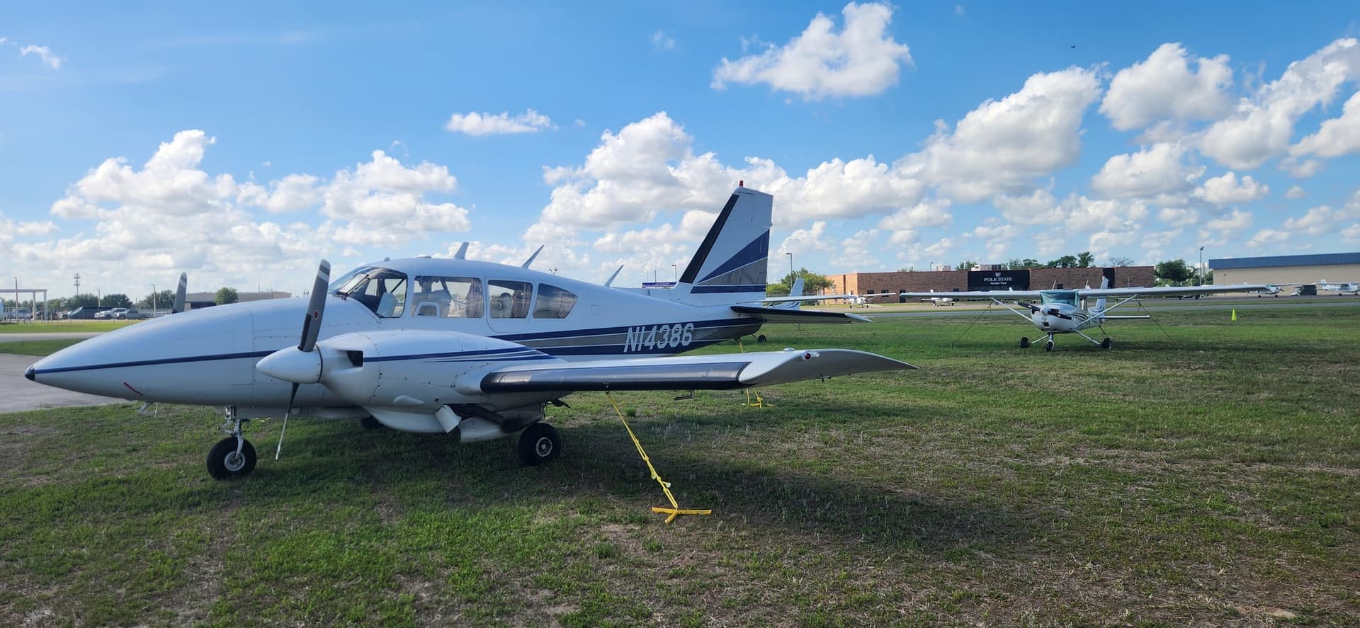 N14386 — Piper Apache PA-23-250 at Lakeland Linder Intl