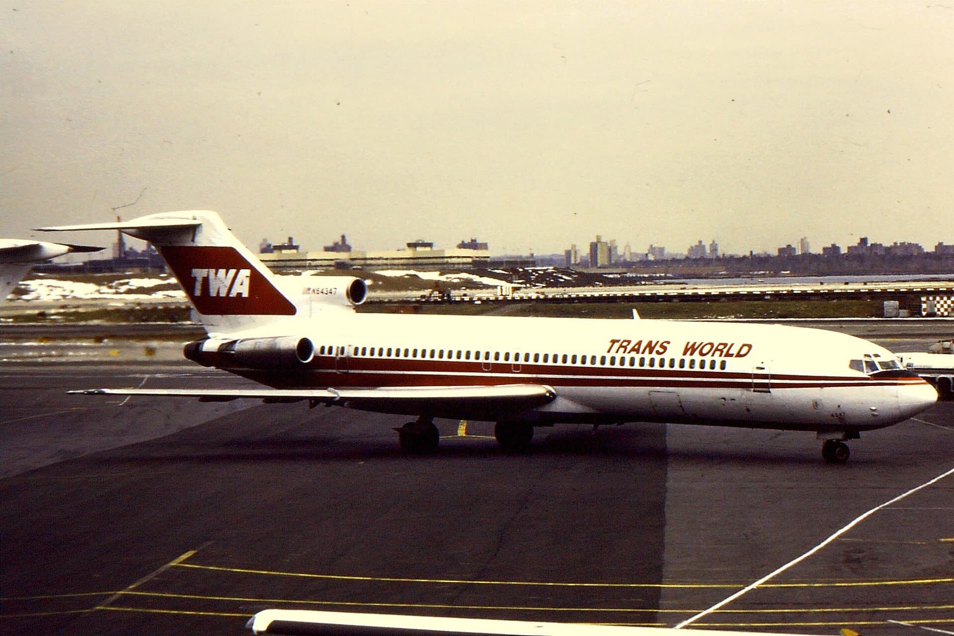N64347 — Aircraft