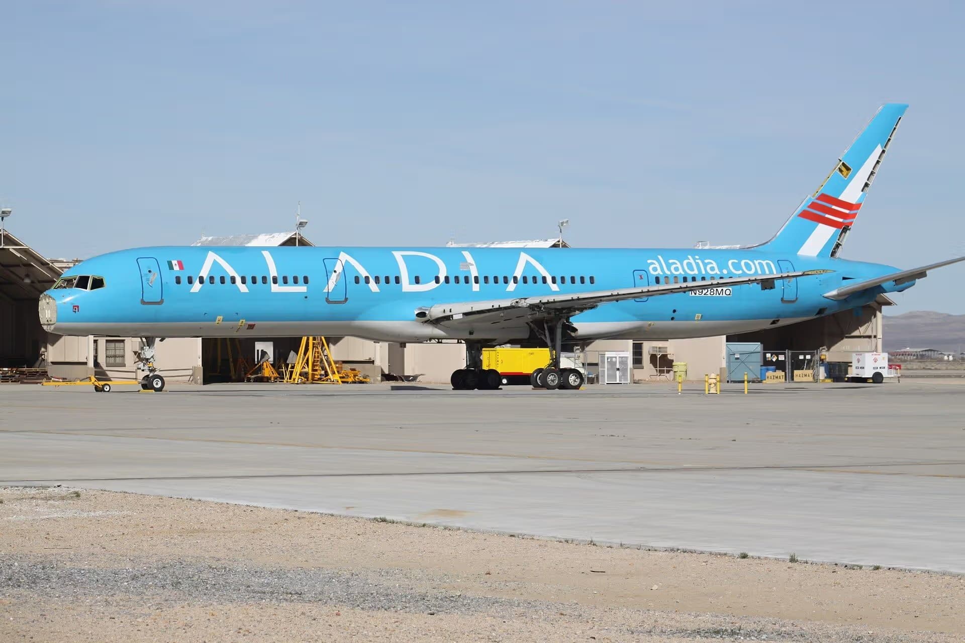 N928MQ — Twin-engine aircraft
