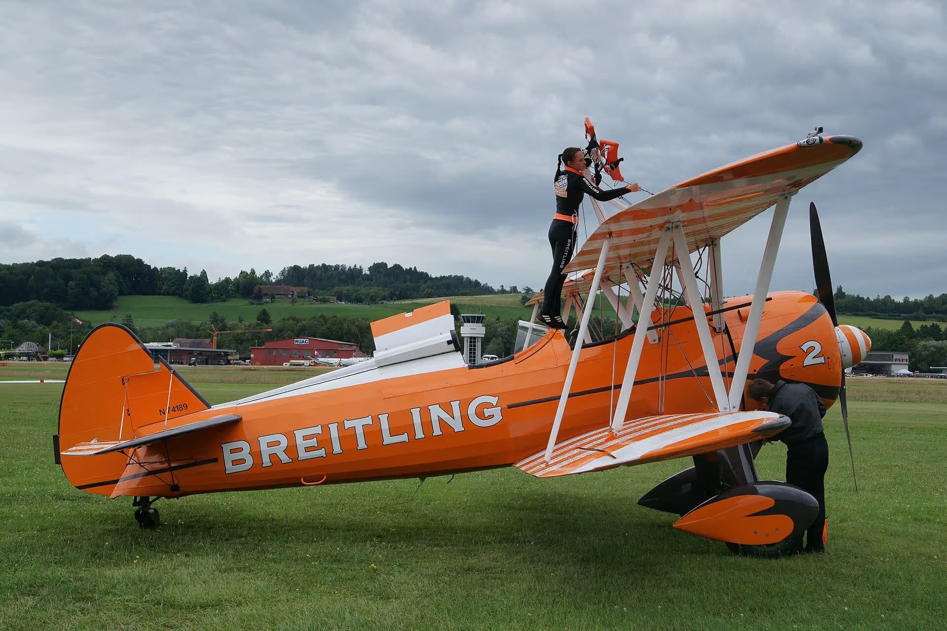 N74189 — Single-engine aircraft