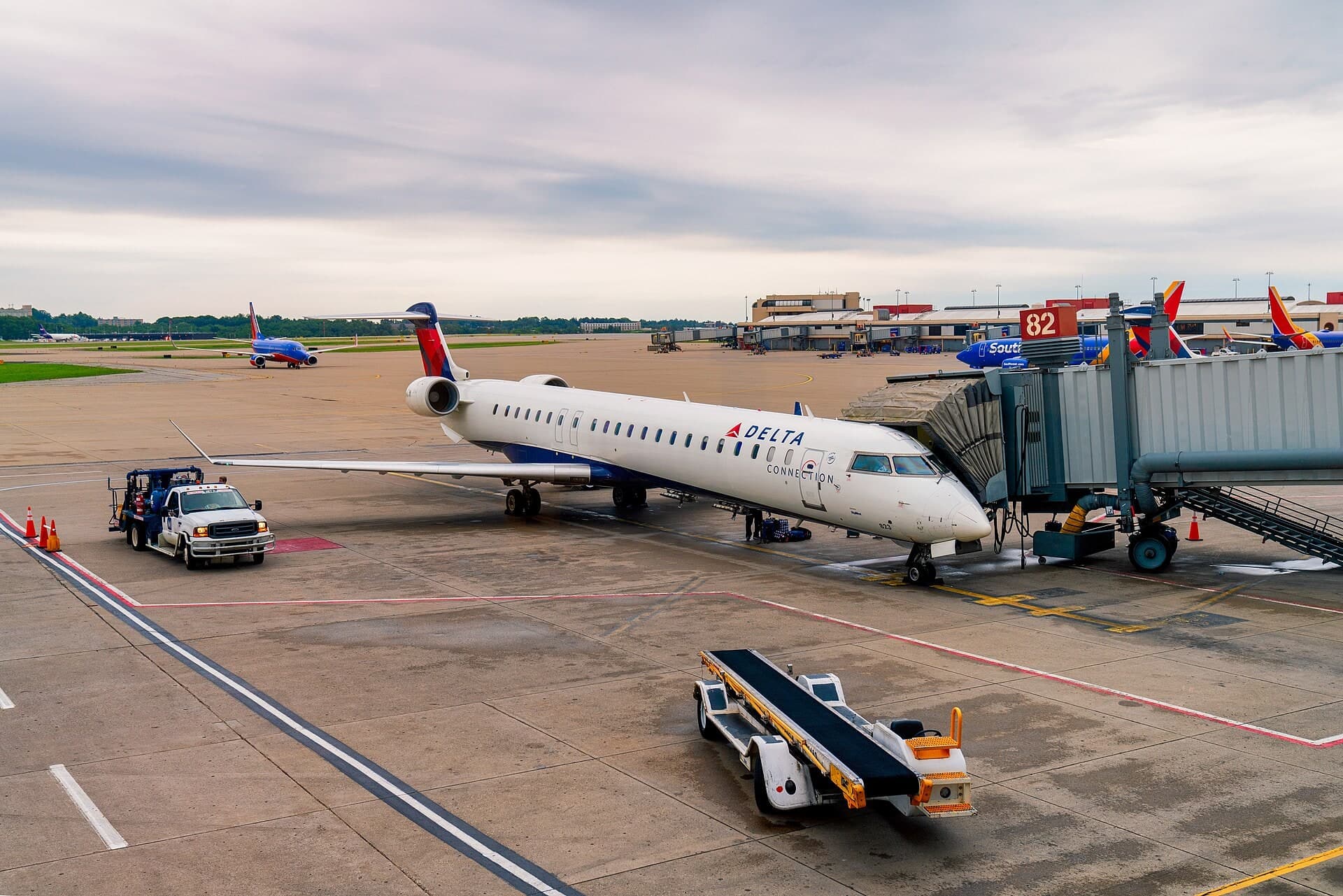 N823SK — Bombardier