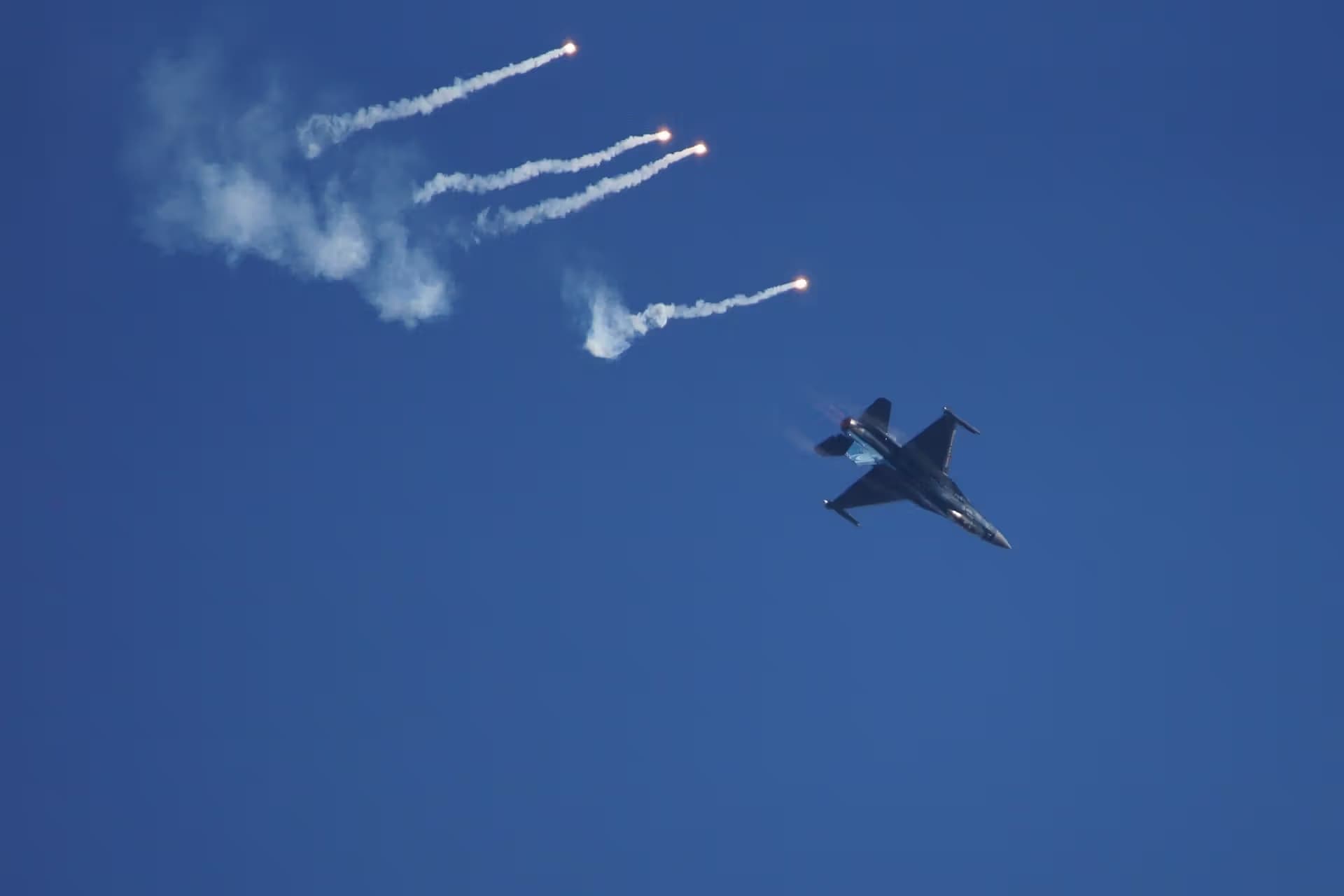 Unidentified — Aircraft