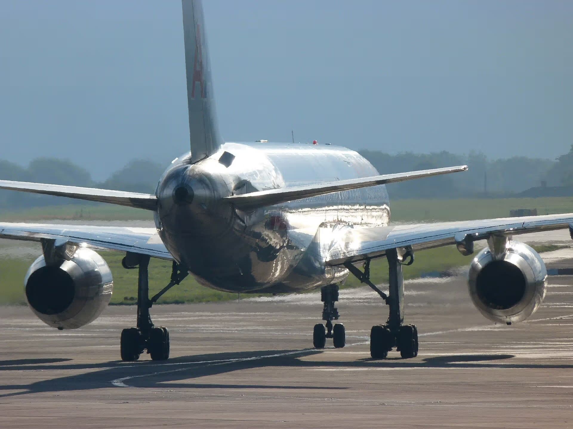 N199AN — Twin-engine aircraft