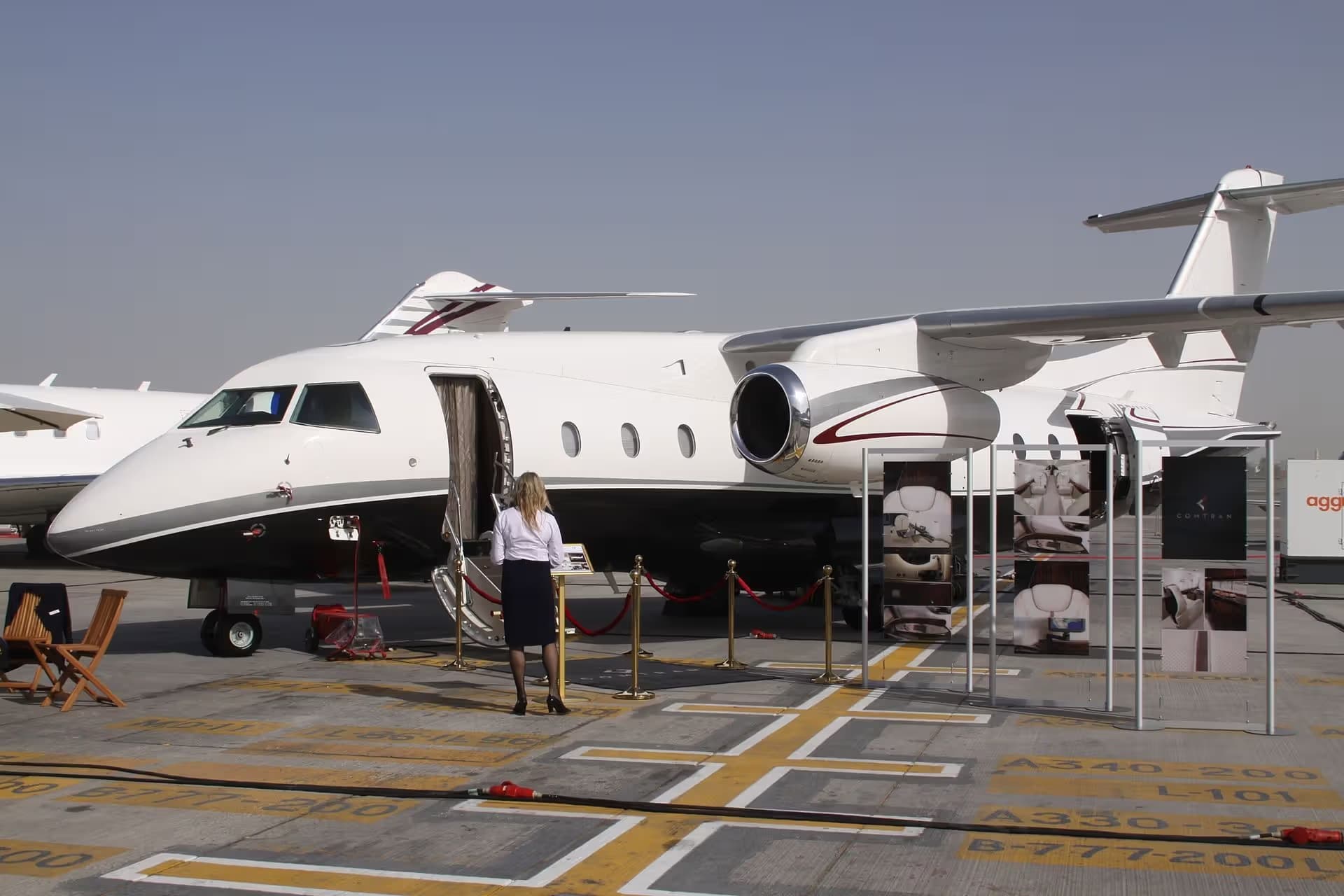 N821MW — Business jet