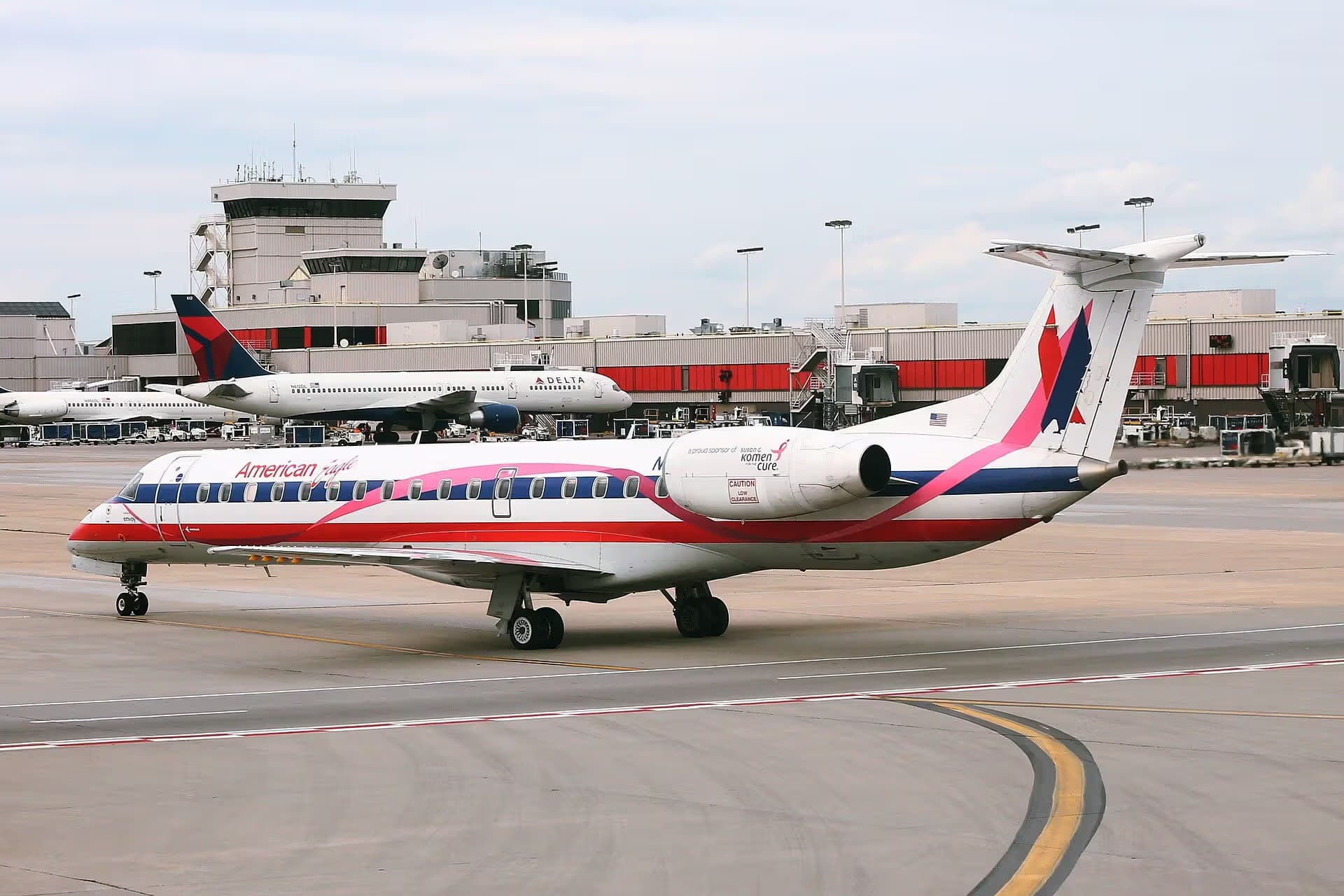 N696AE — Embraer