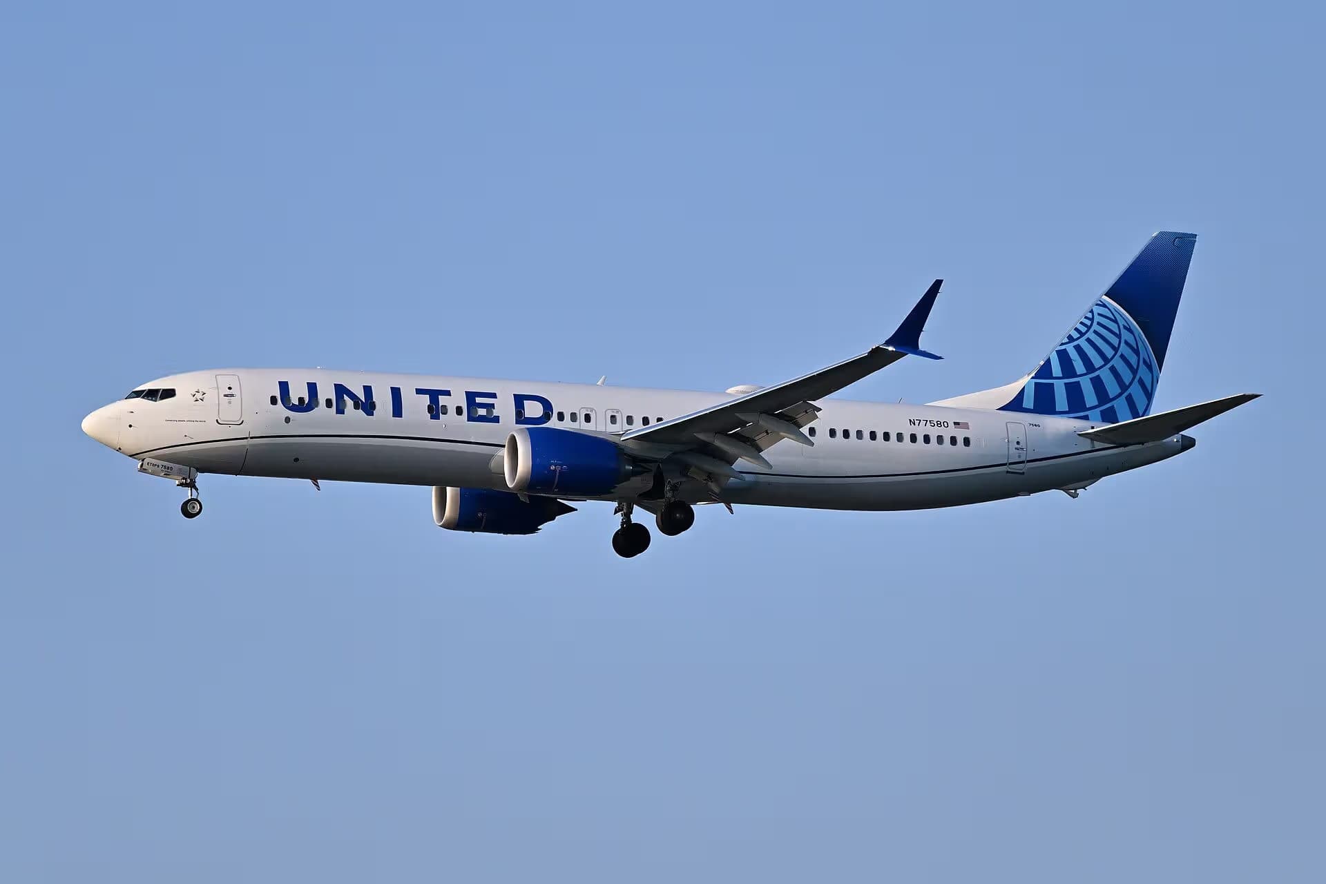 N77580 — Boeing