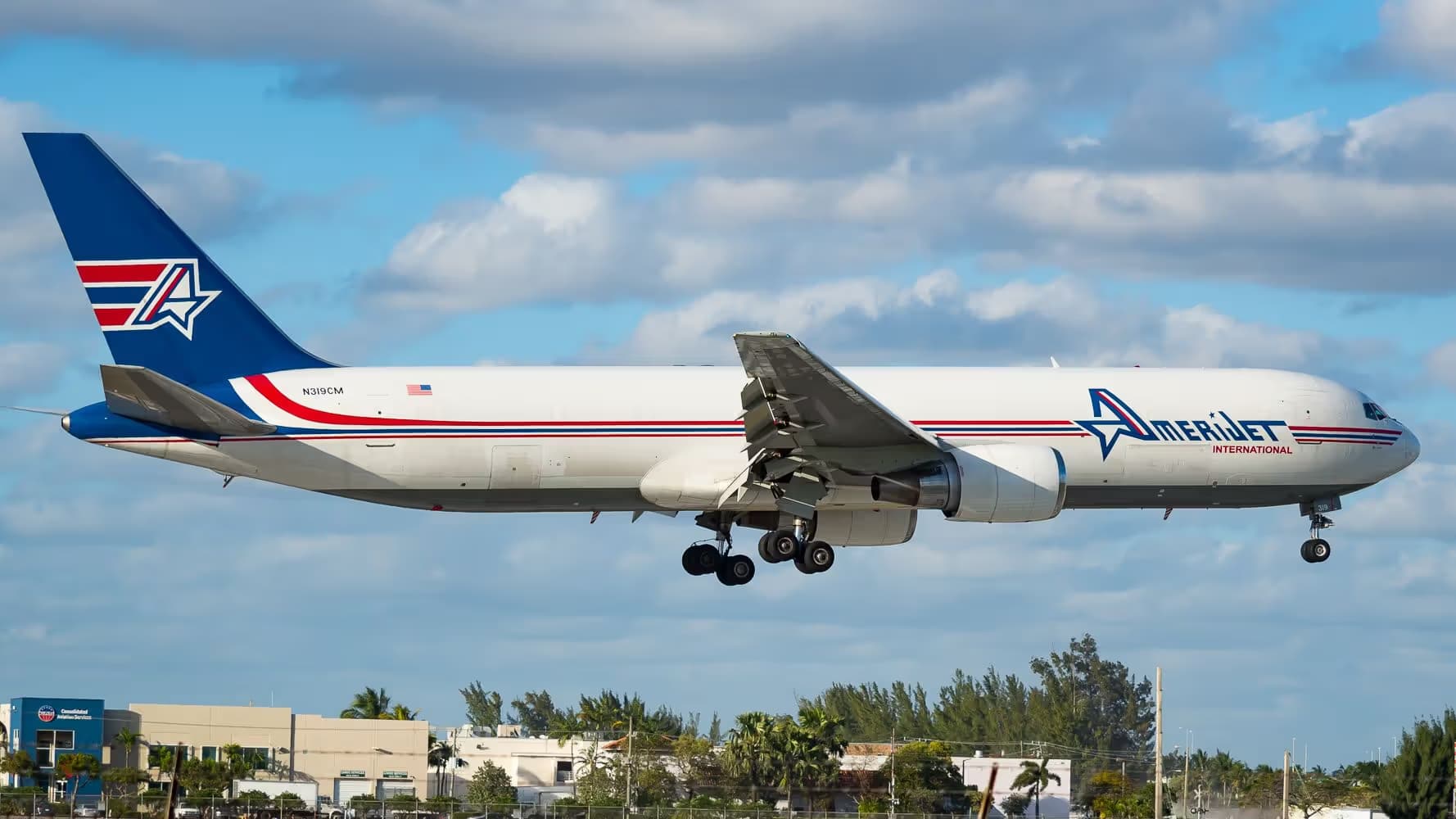 N319CM — Boeing