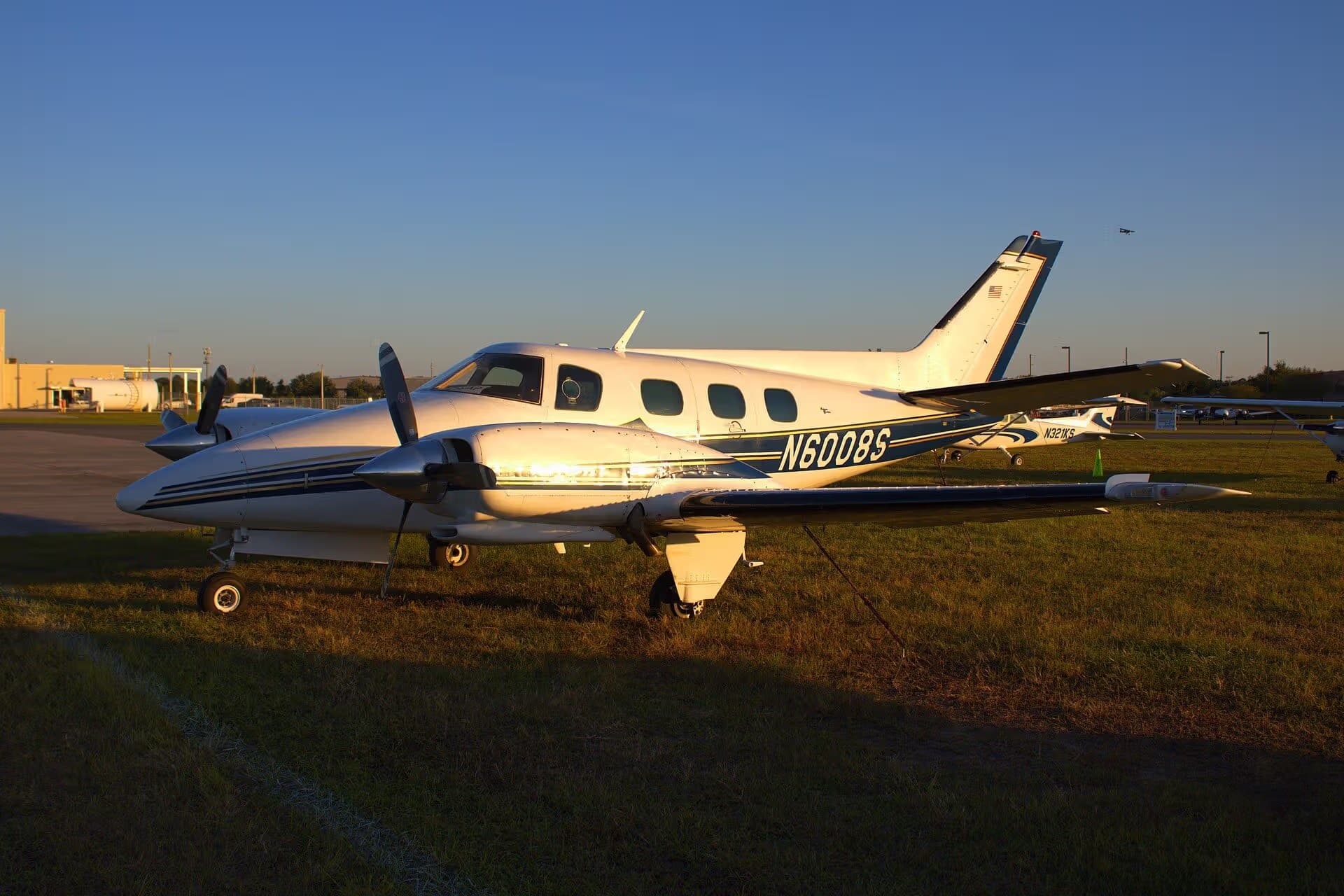 N6008S — Aircraft