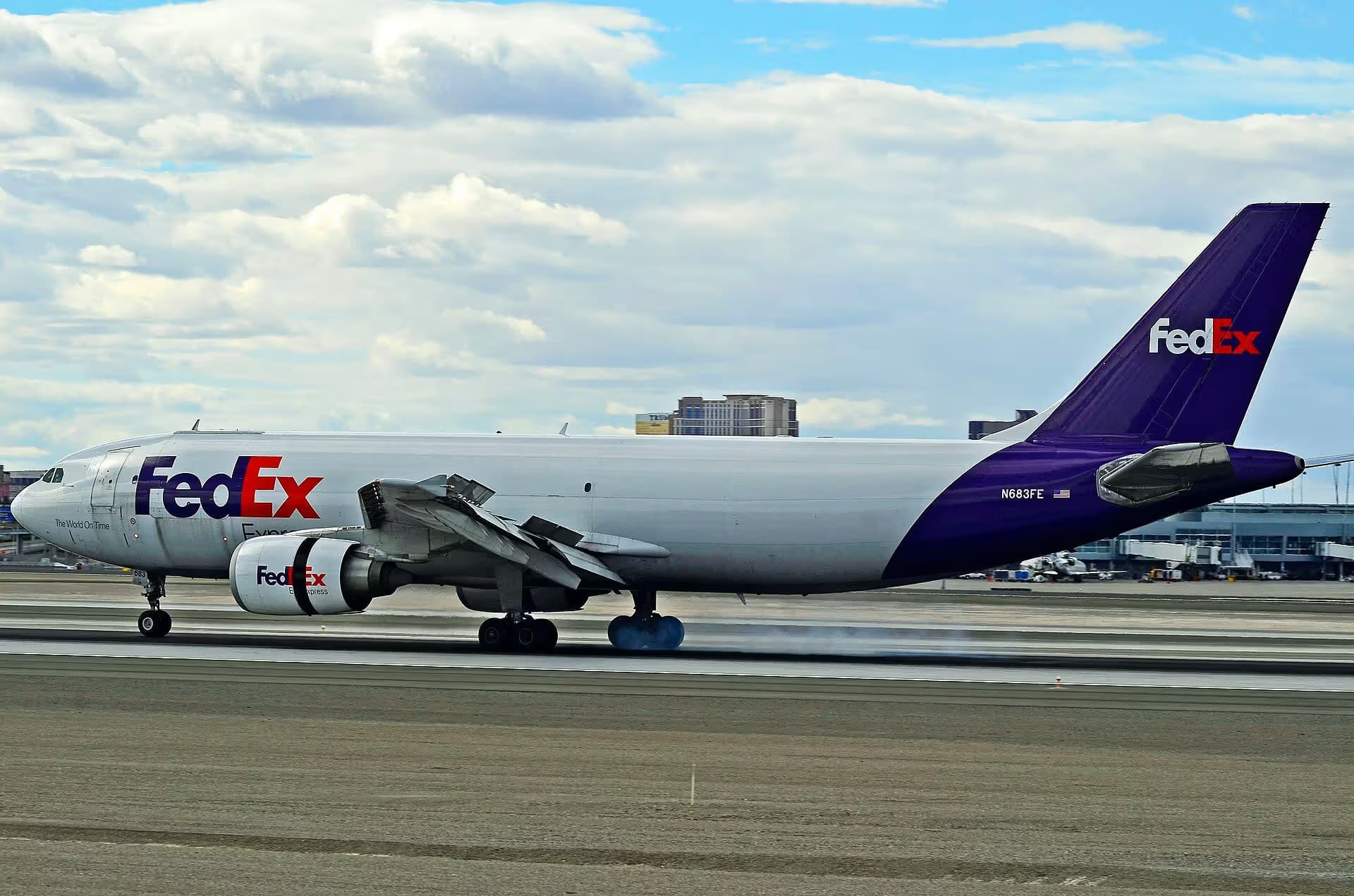 N683FE — Airbus