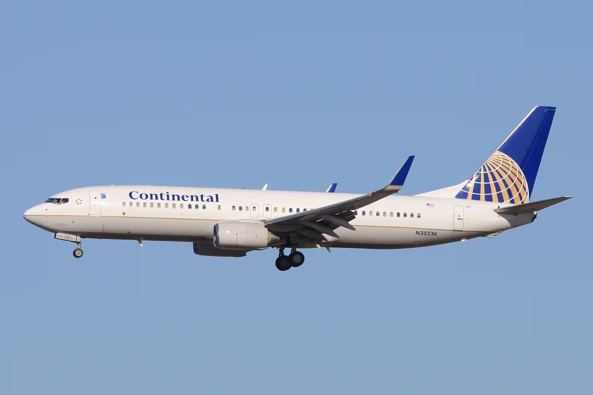 N35236 — Boeing