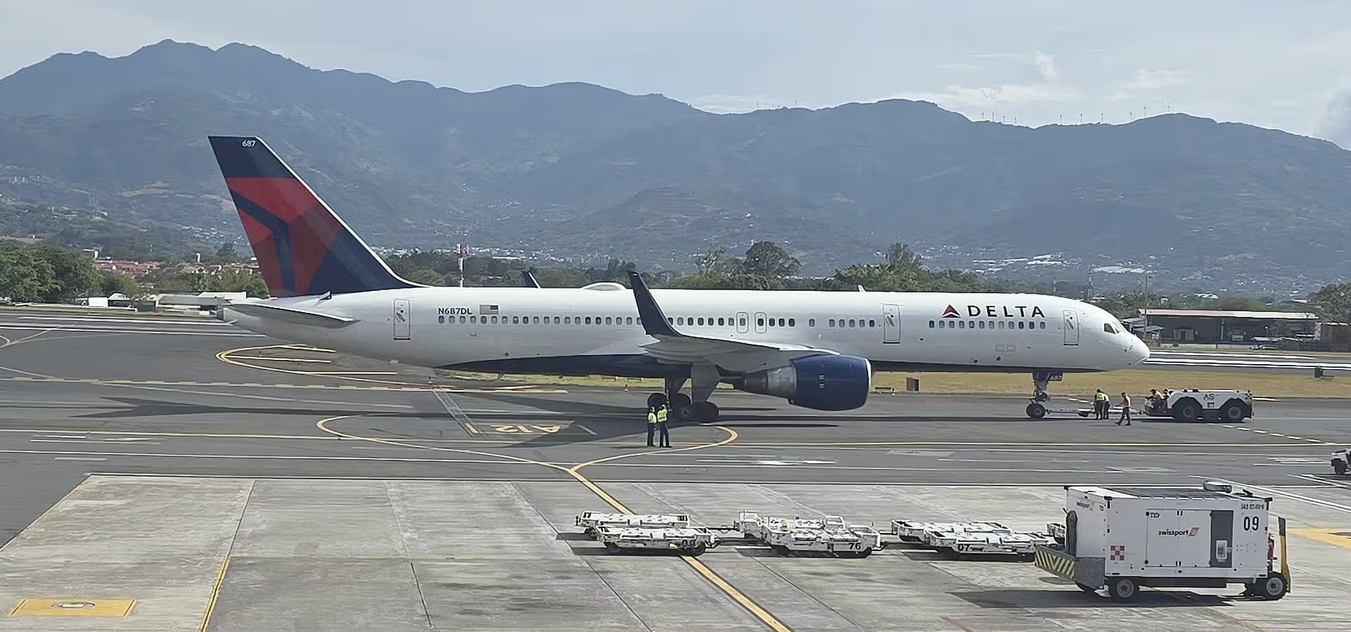 N687DL — Boeing