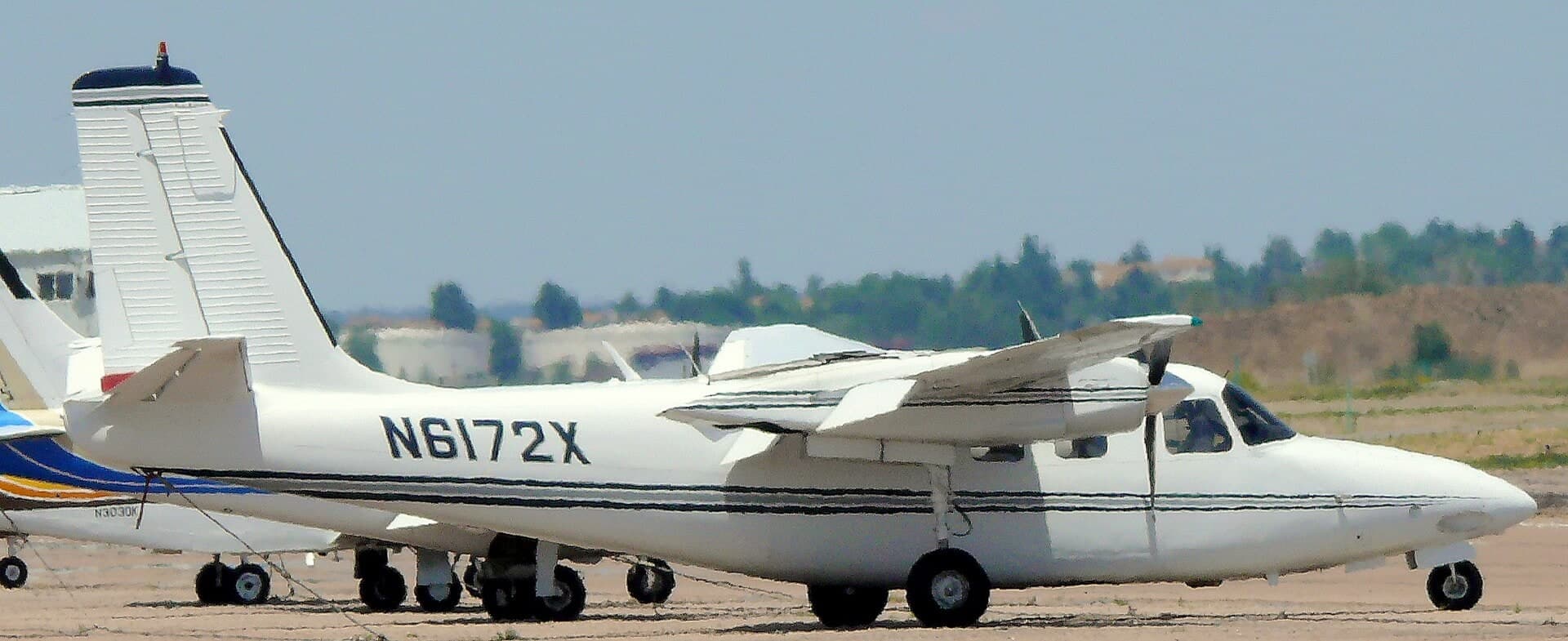 N6172X — Twin-engine aircraft