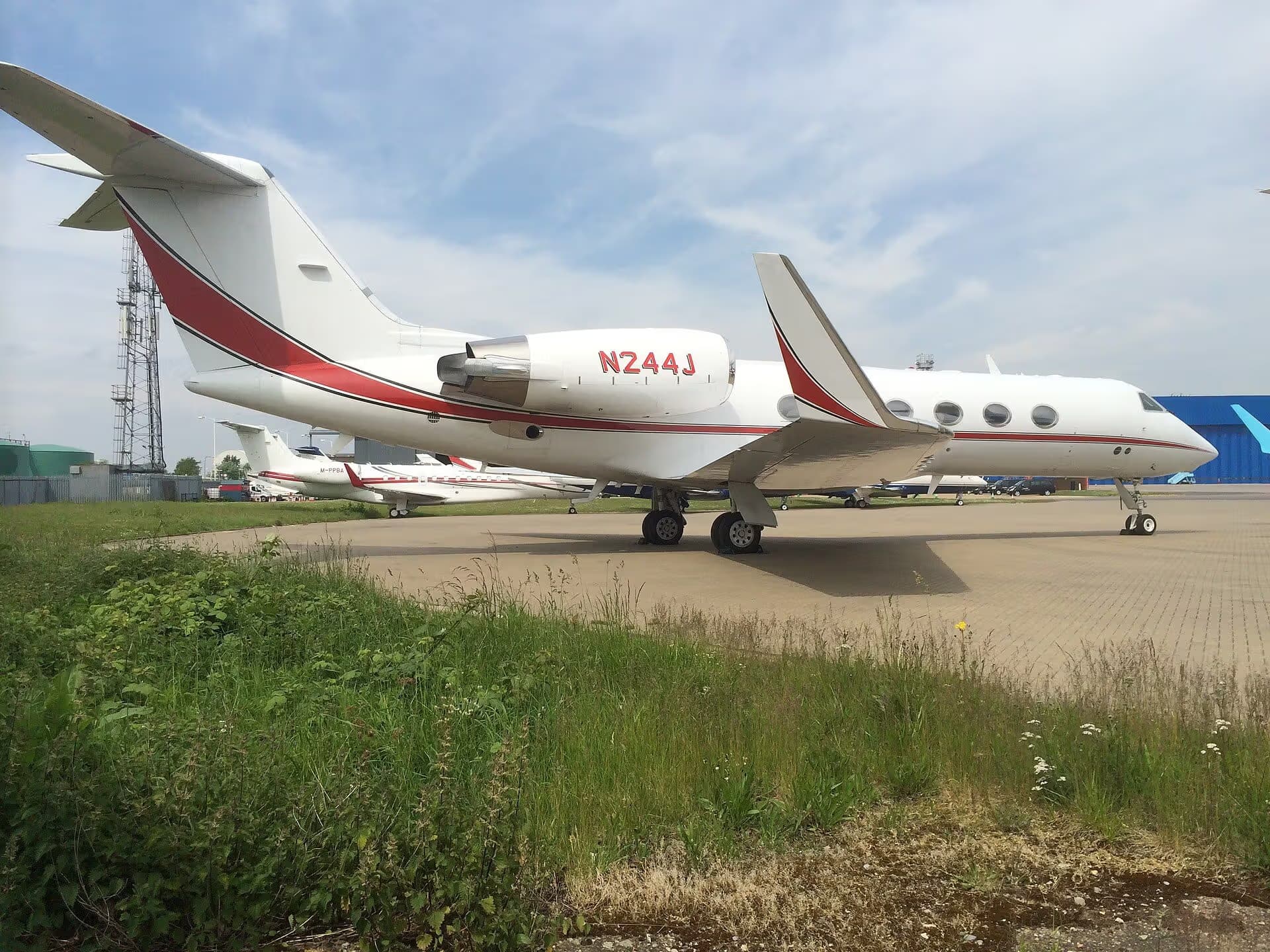 N244J — Business jet