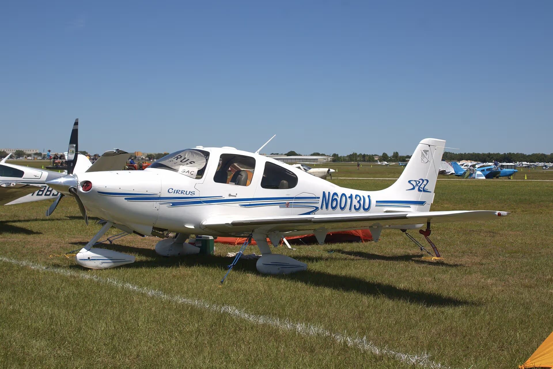 N6013U — Cirrus