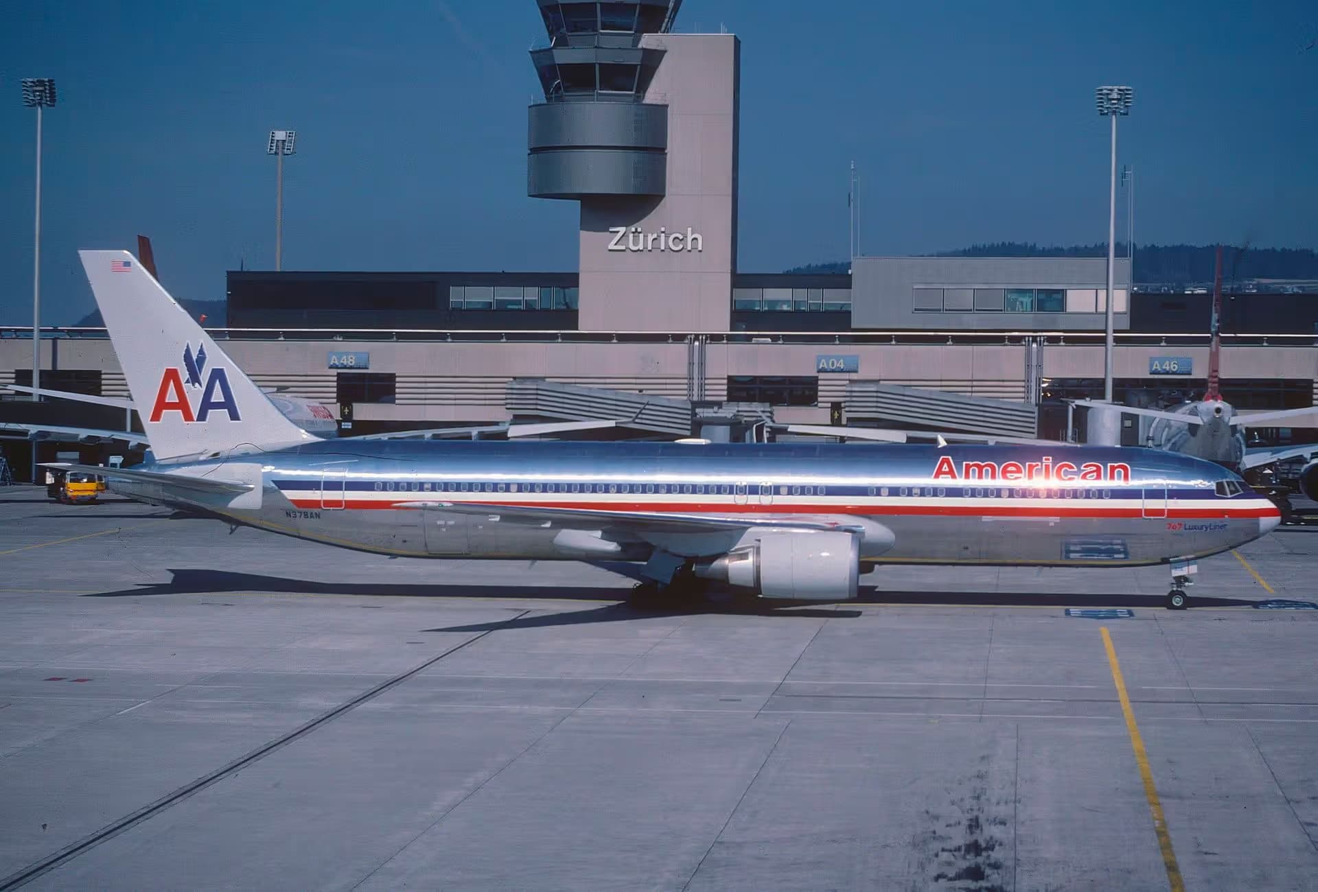 N378AN — Twin-engine aircraft