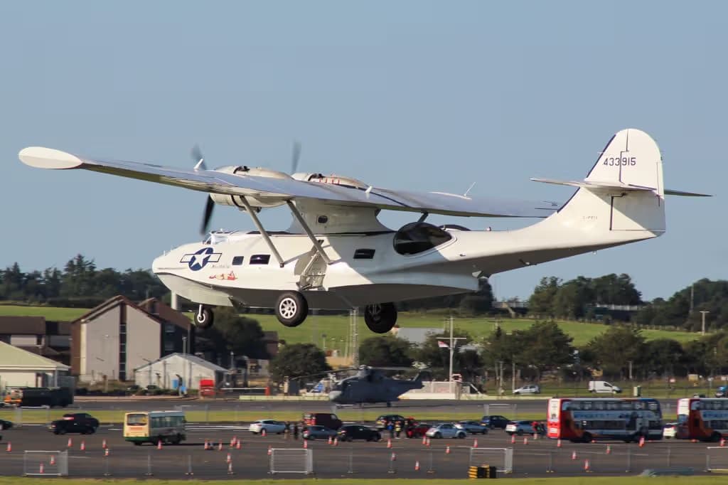 Unidentified — Twin-engine aircraft