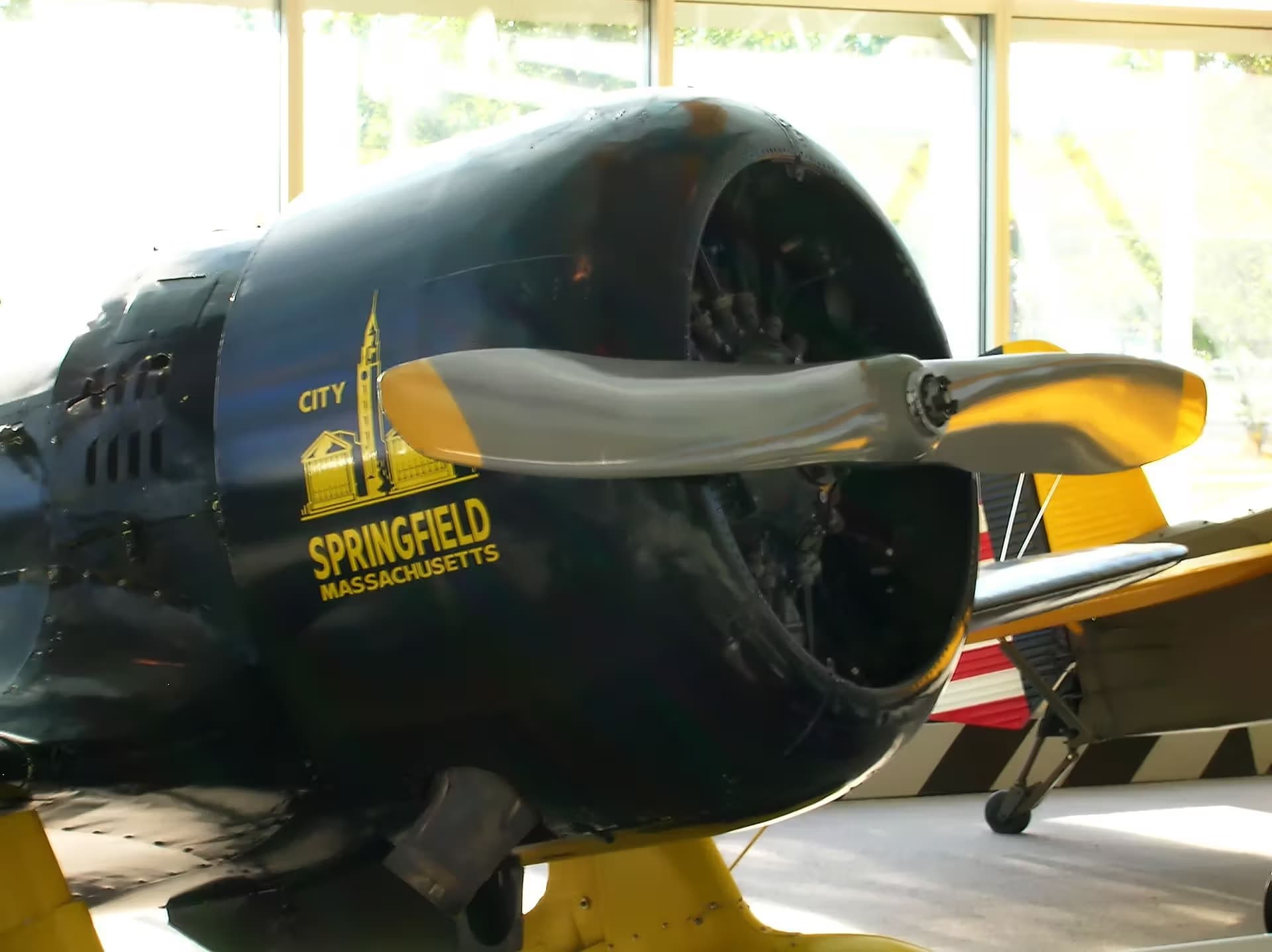 Unidentified — Single-engine aircraft