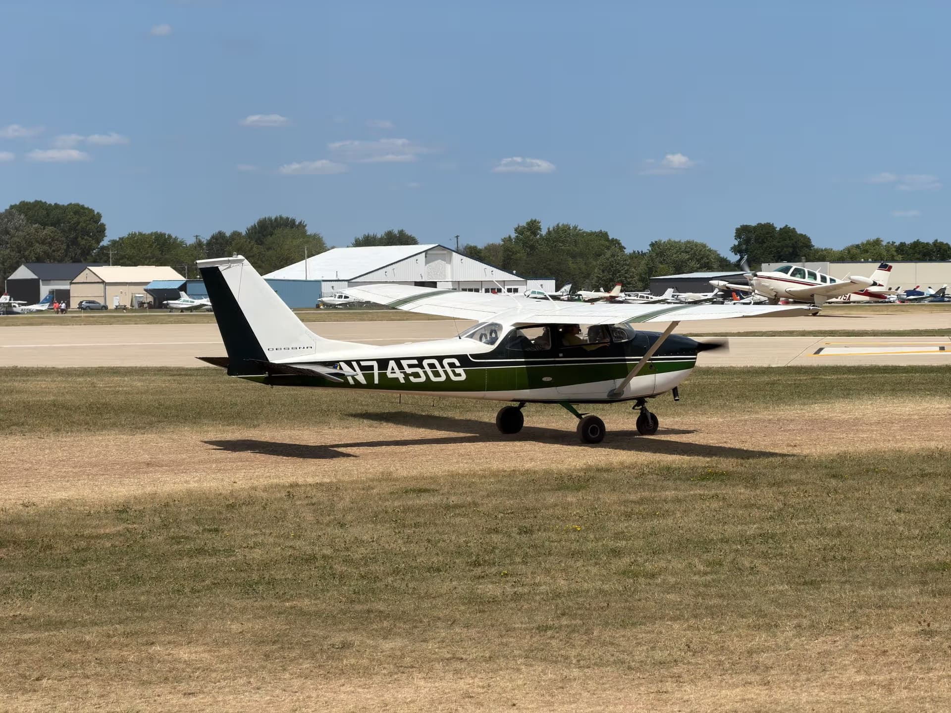 N7450G — 1970 Cessna 172K at Wittman Regional Airport