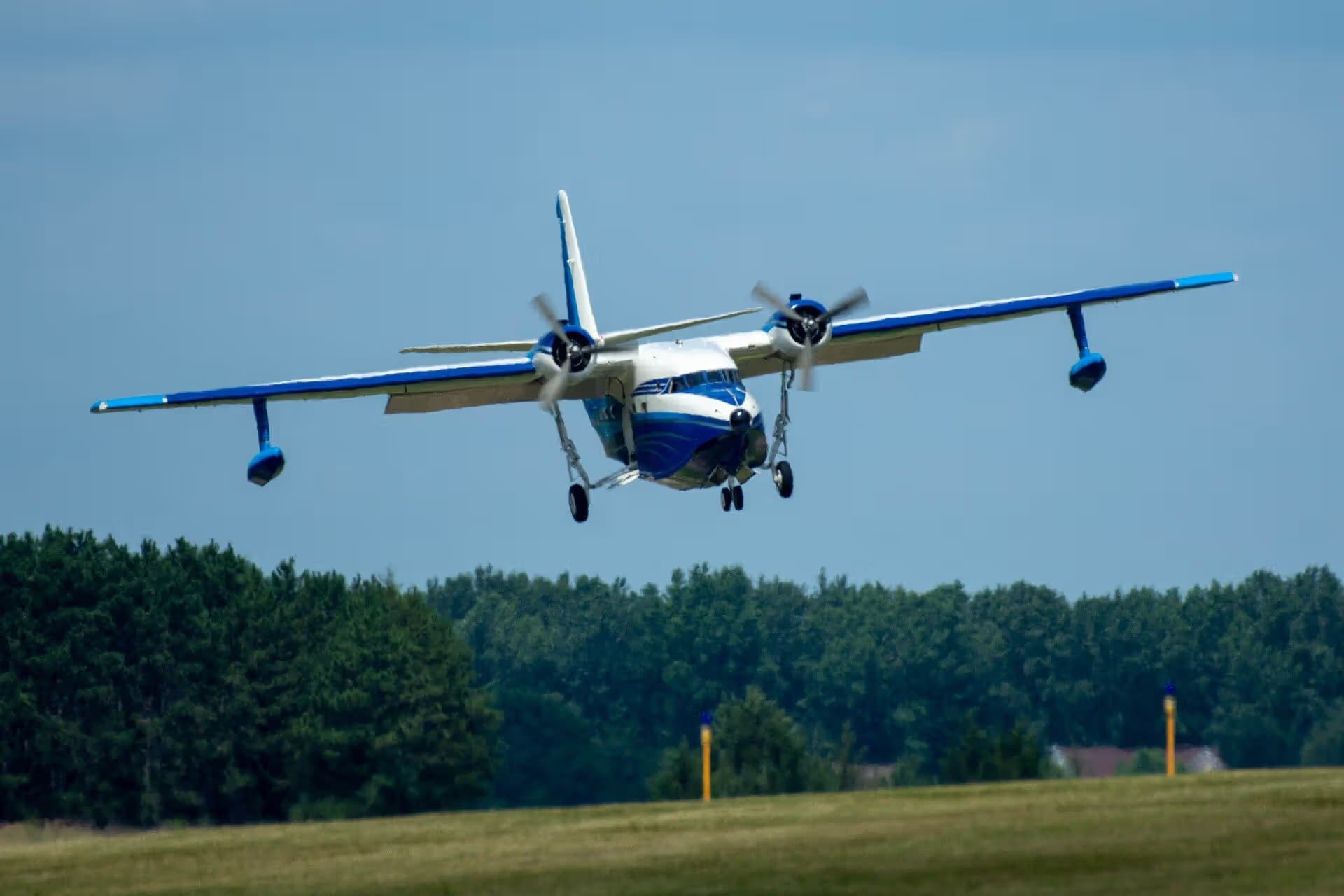 N98TP — Twin-engine aircraft