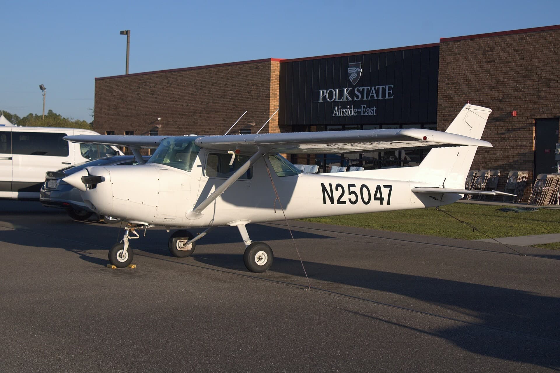 N25047 — Single-engine aircraft