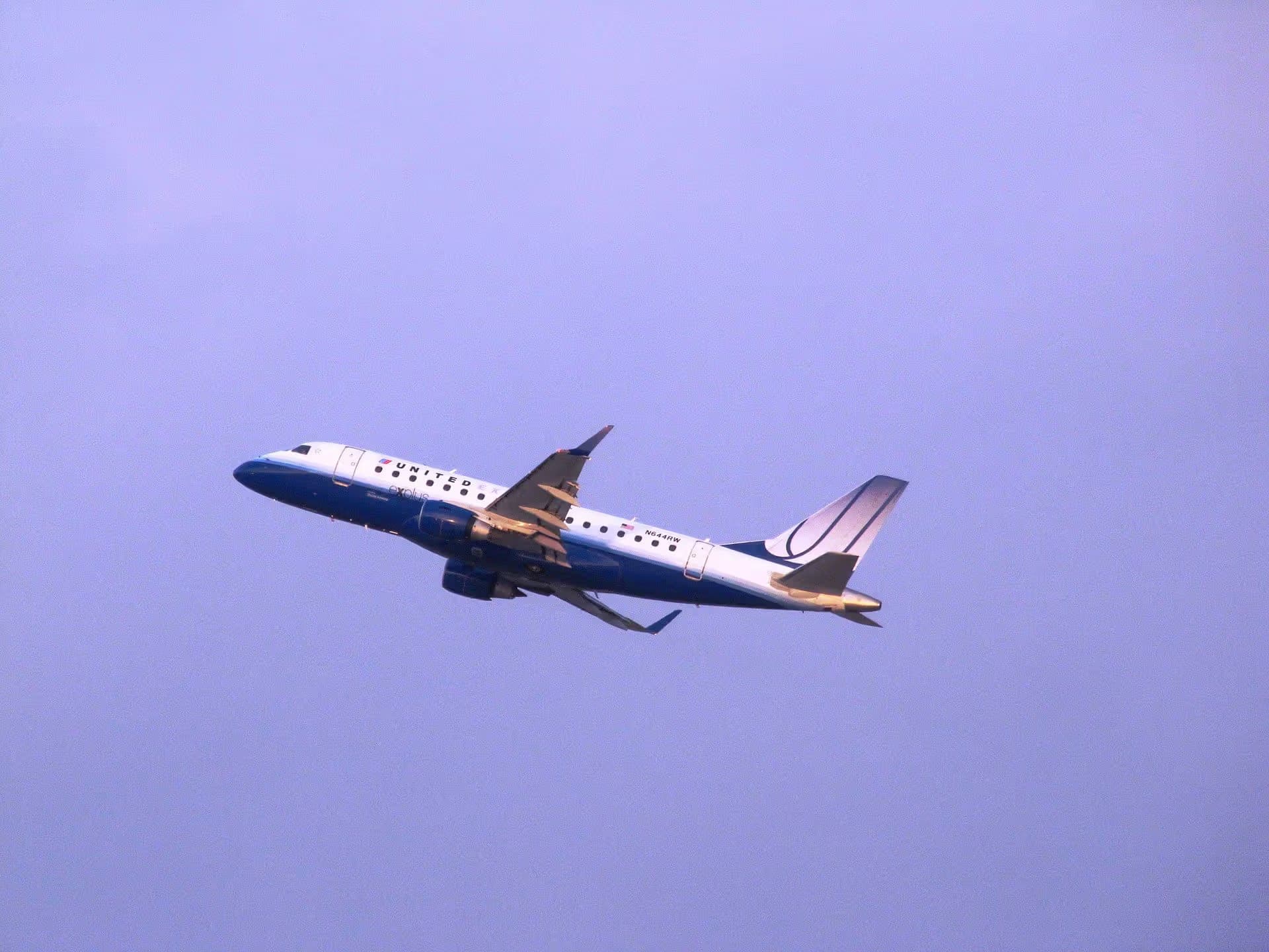 N644RW — Embraer