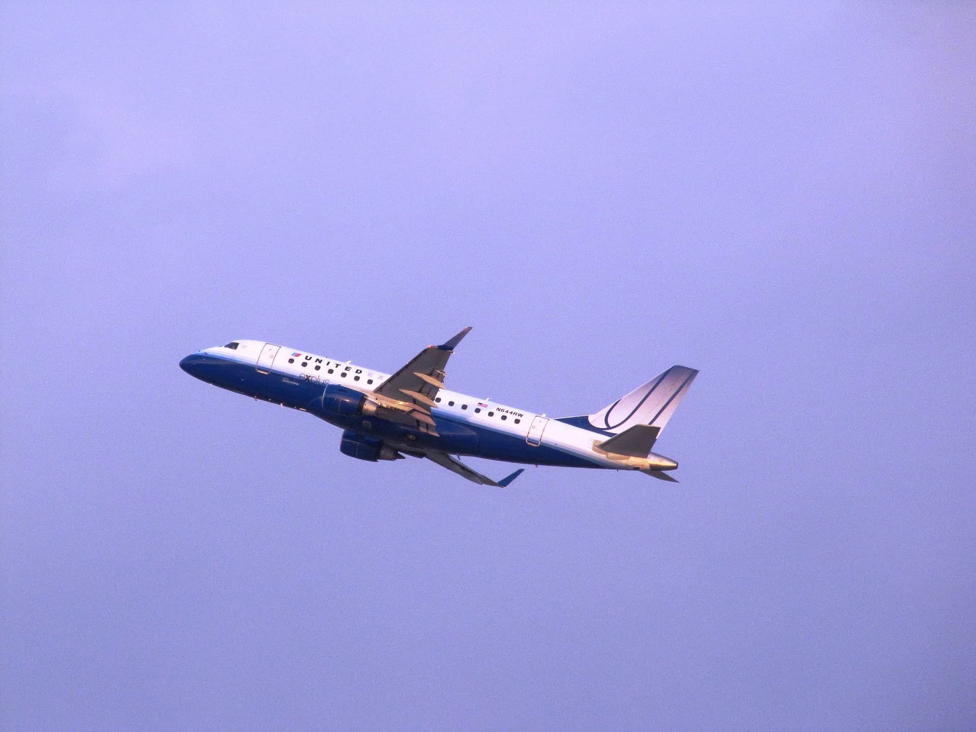 N644RW — Embraer