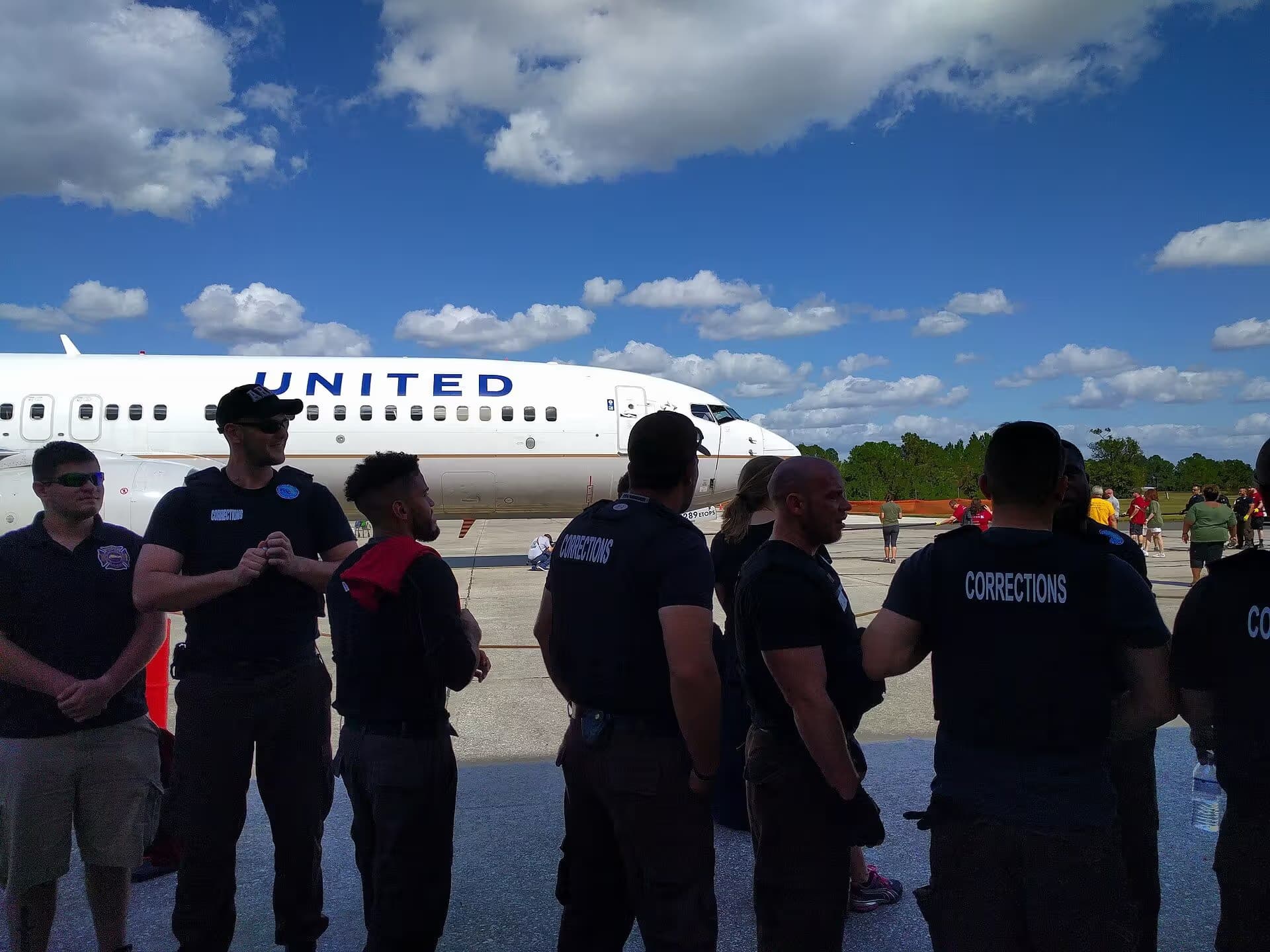 N33289 — Boeing