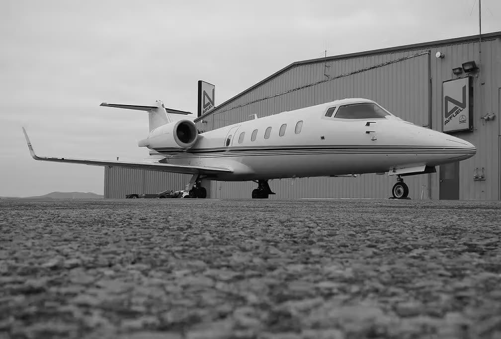 N335AF — Business jet