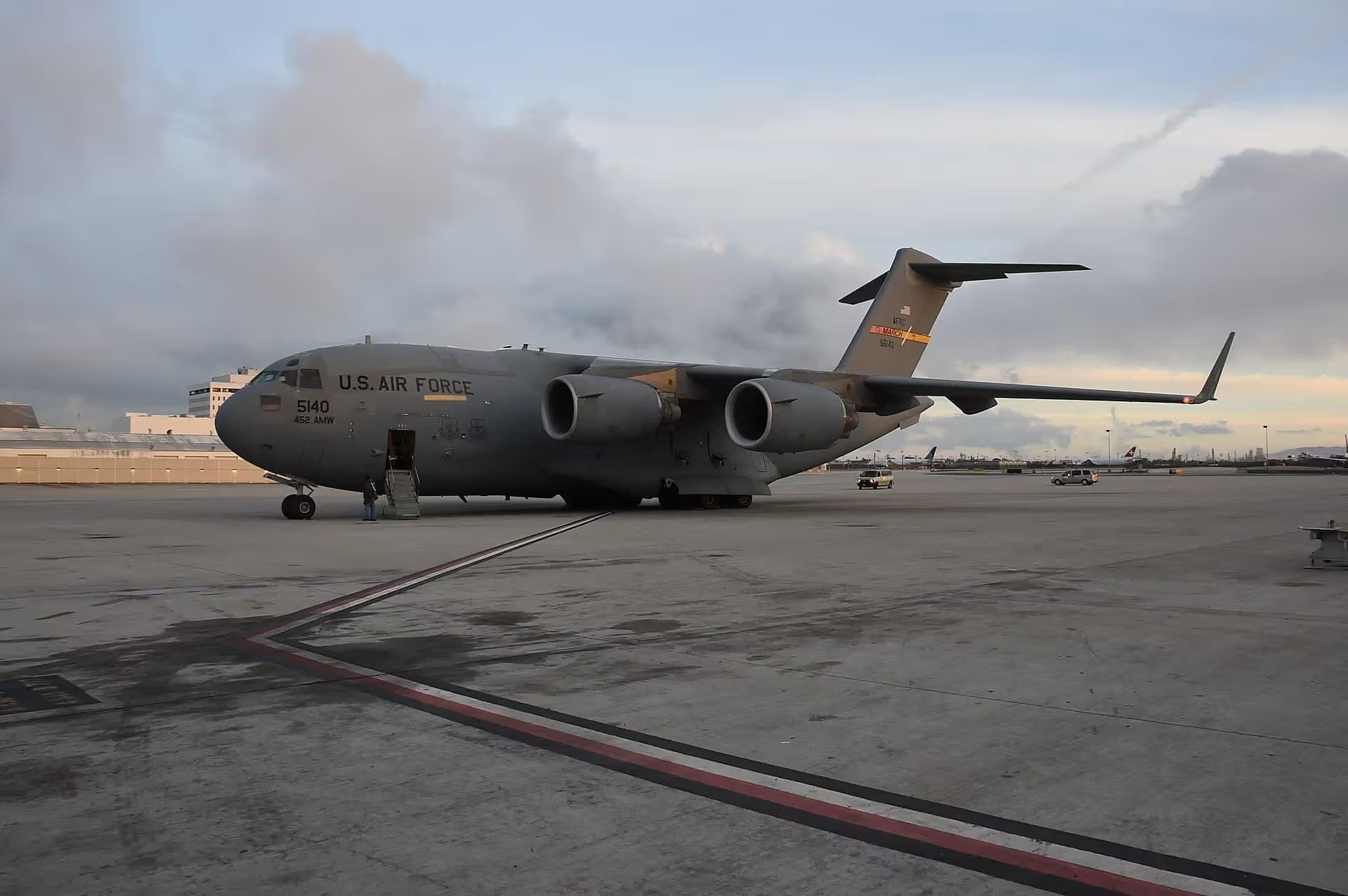 Unidentified — Aircraft