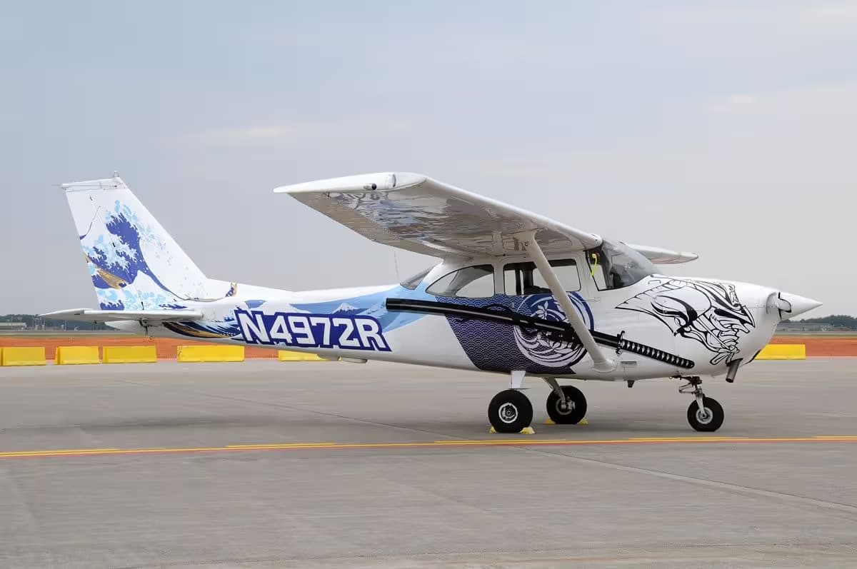 N4972R — Cessna