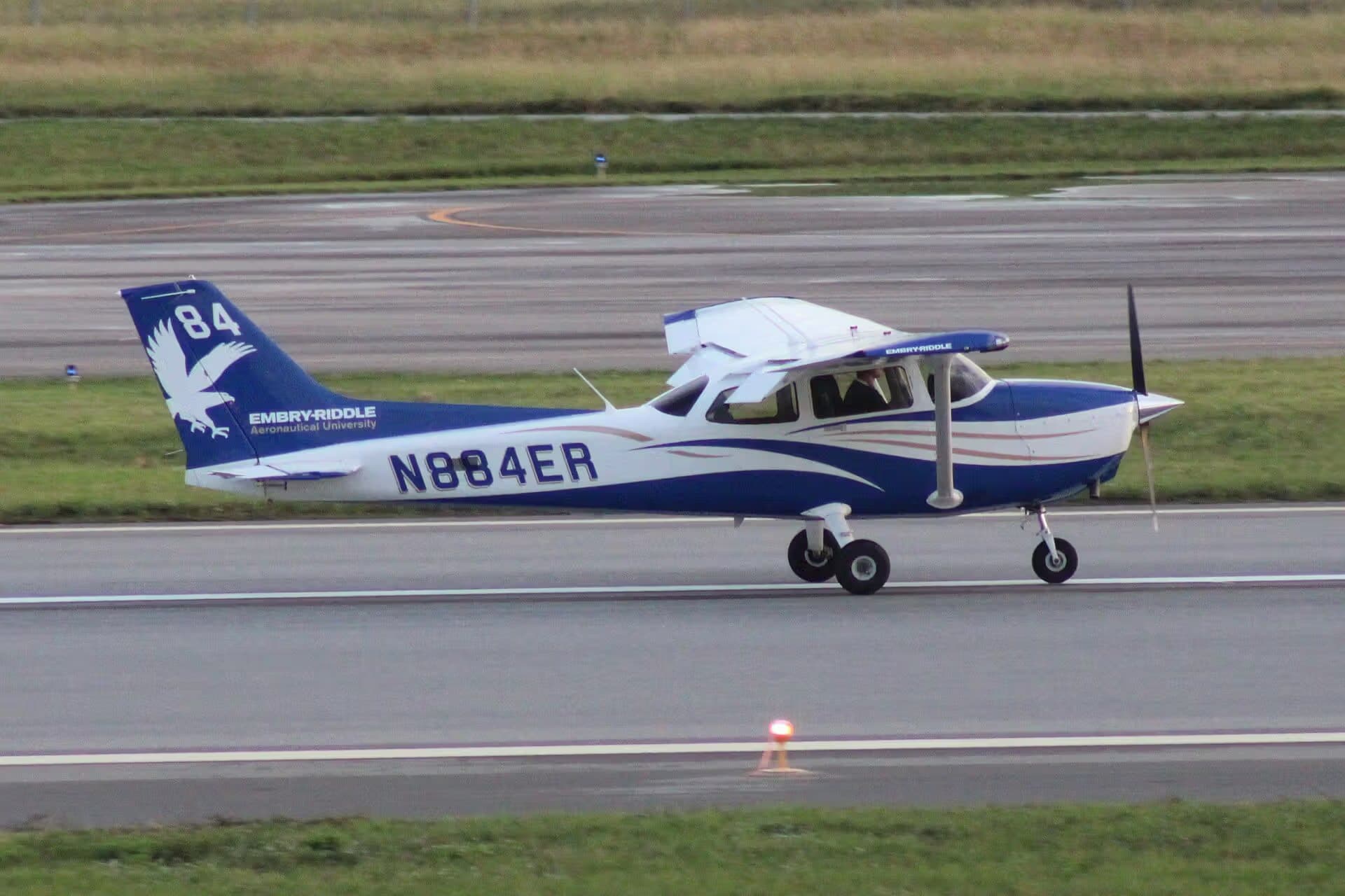 N884ER — Aircraft