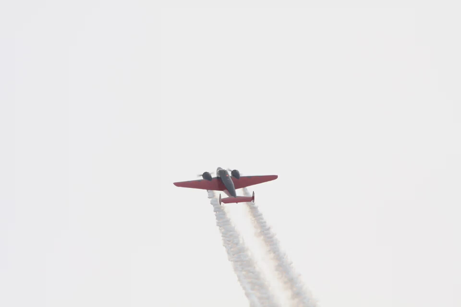 N9109R — Twin-engine aircraft