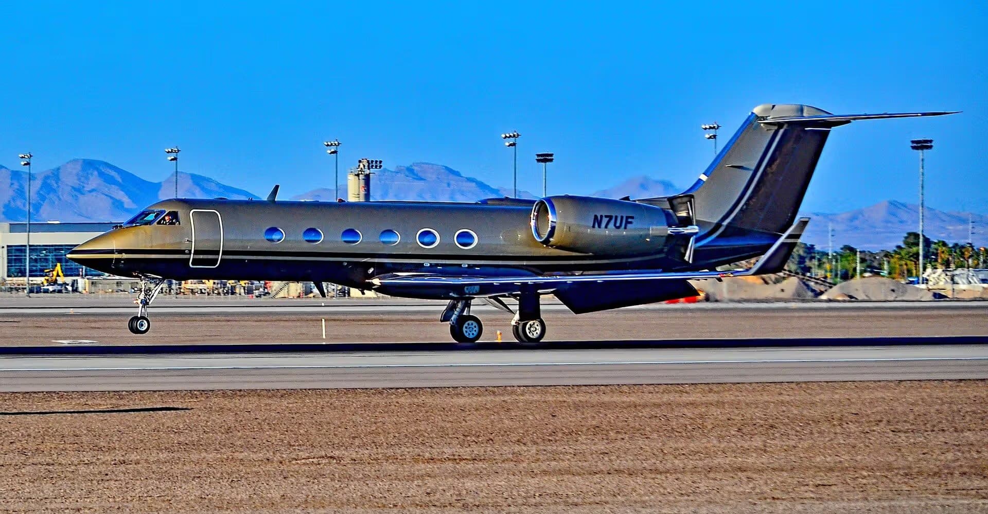 N7UF — Gulfstream