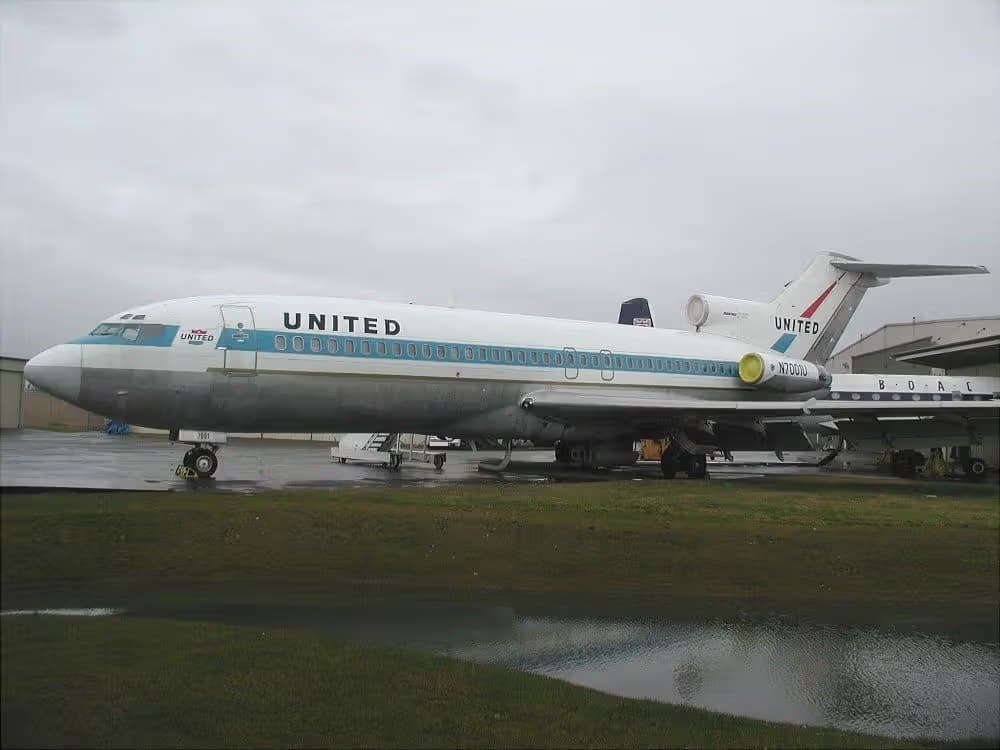 N7001U — Aircraft