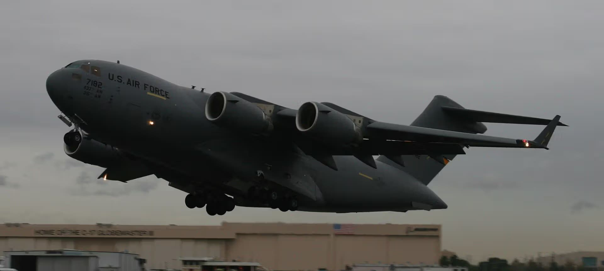 Unidentified — Boeing