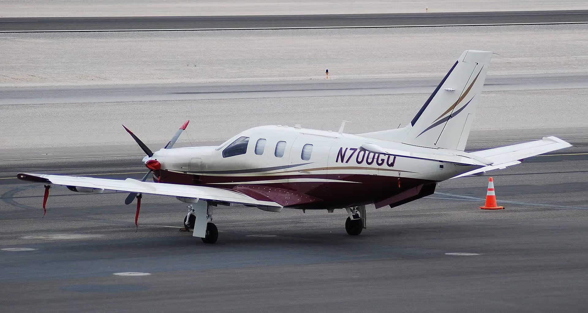 N700GQ — Single-engine aircraft