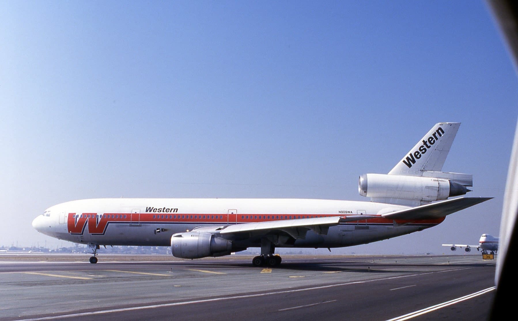 N909WA — Aircraft