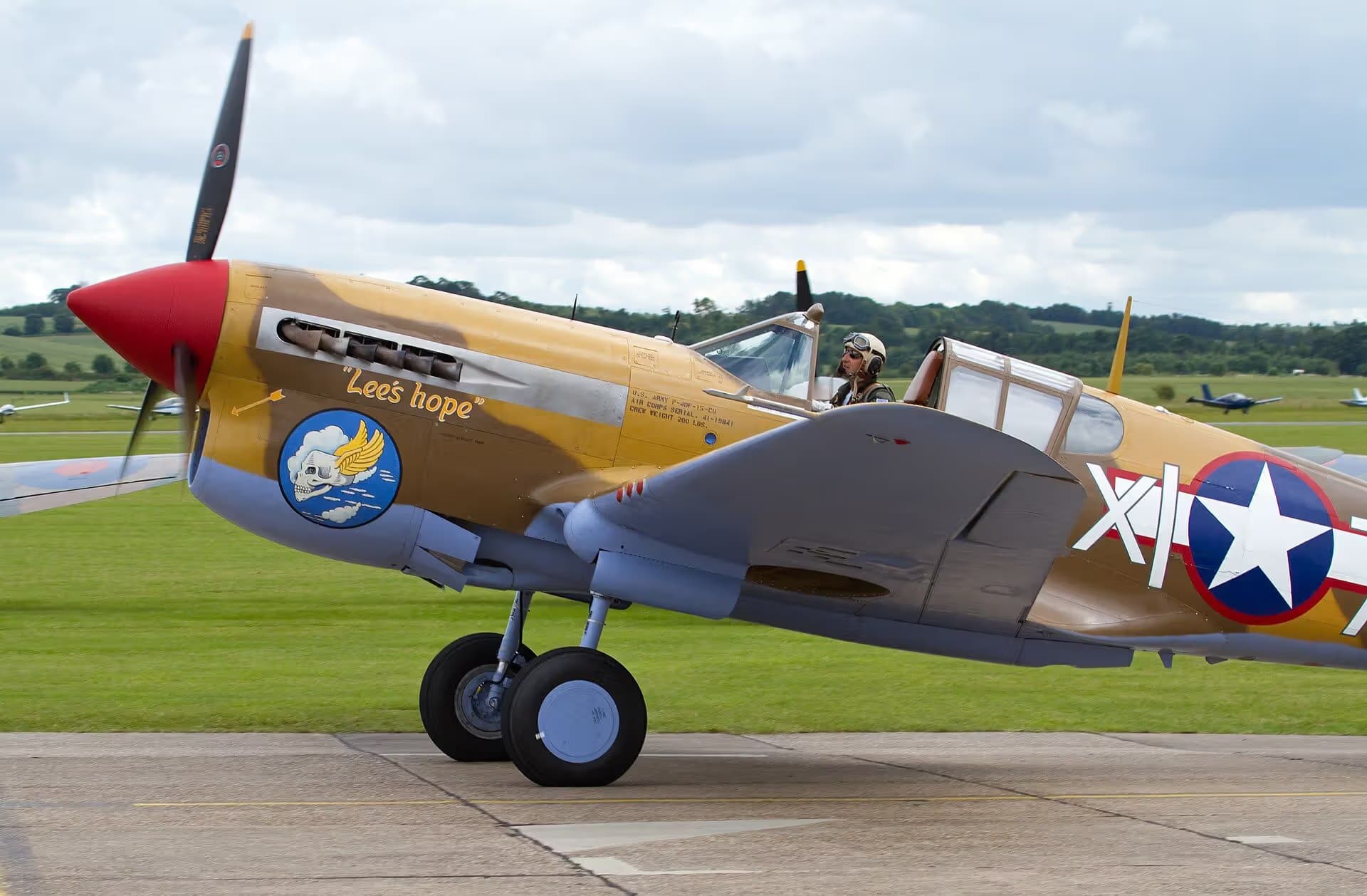 Unidentified — Single-engine aircraft