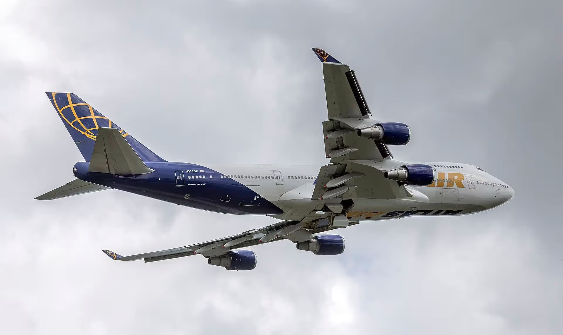 N322SG — Boeing