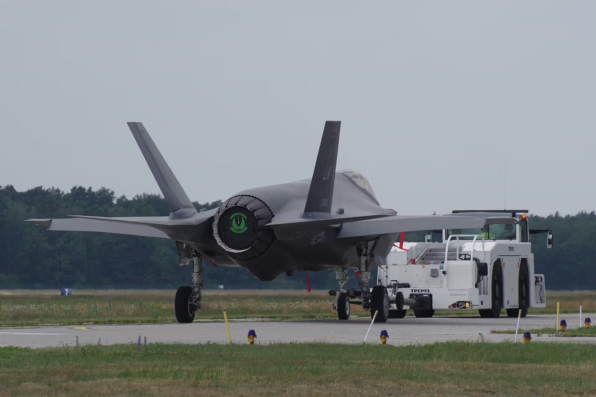 Unidentified — Lockheed
