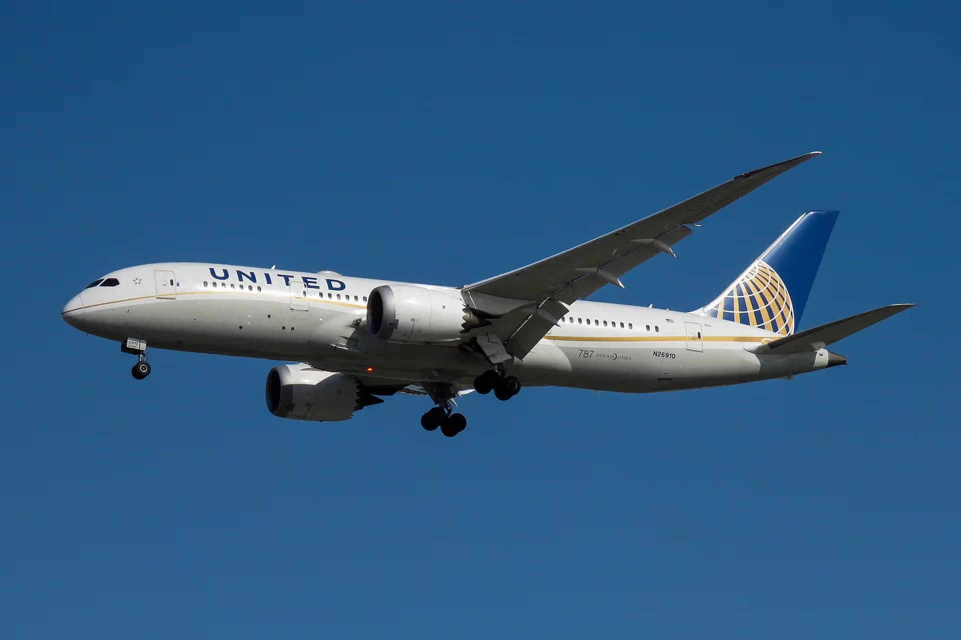 N26910 — Boeing