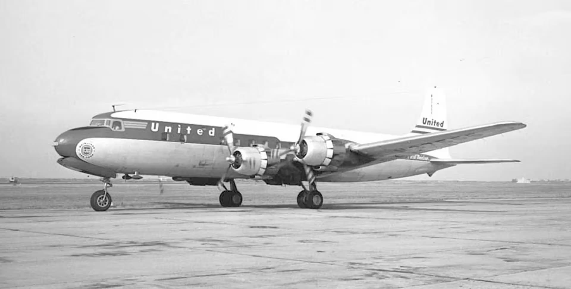 N37555 — Twin-engine aircraft