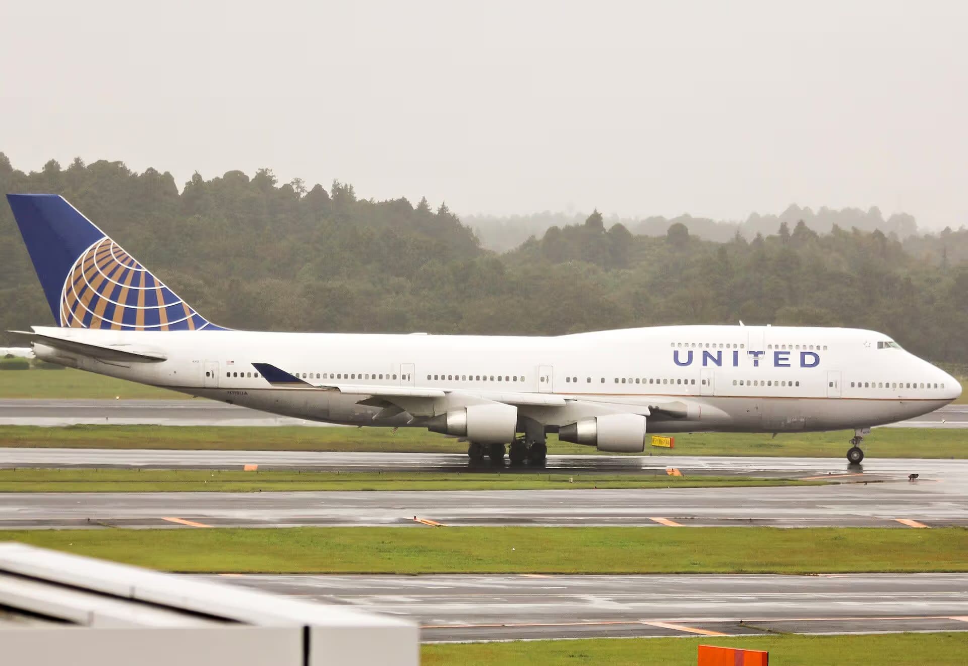 N118UA — Boeing