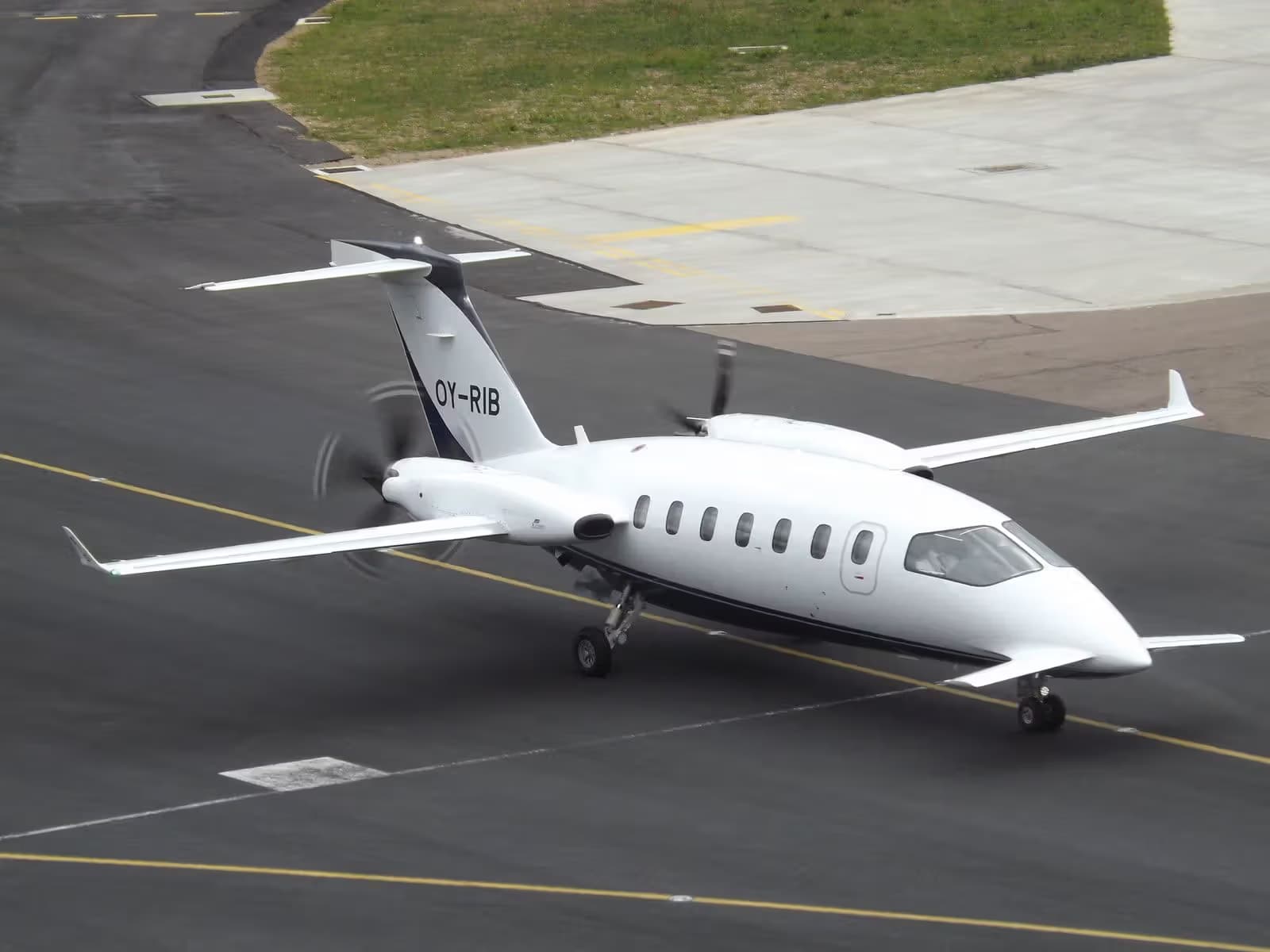OY-RIB — Aircraft