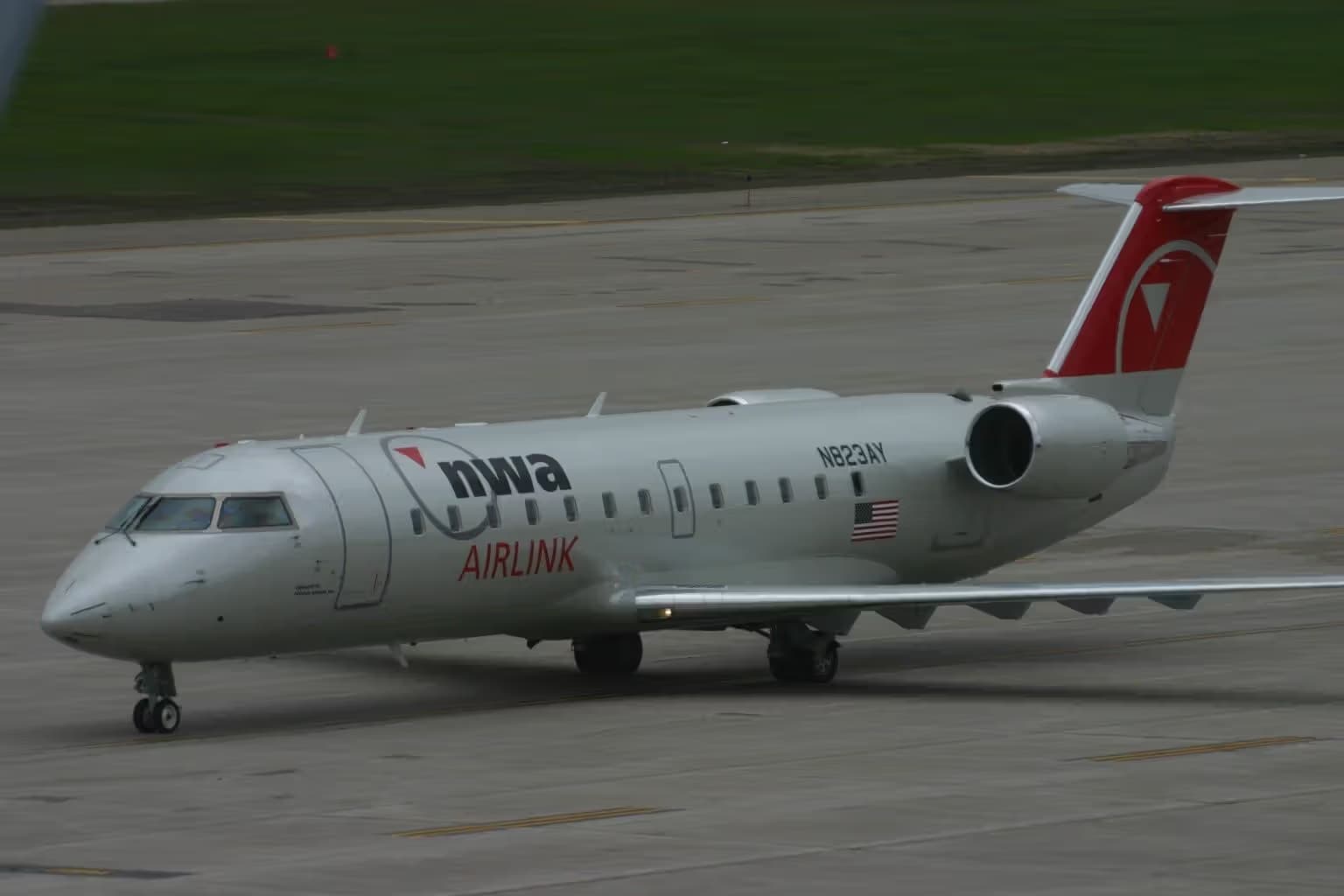 N823AY — Bombardier