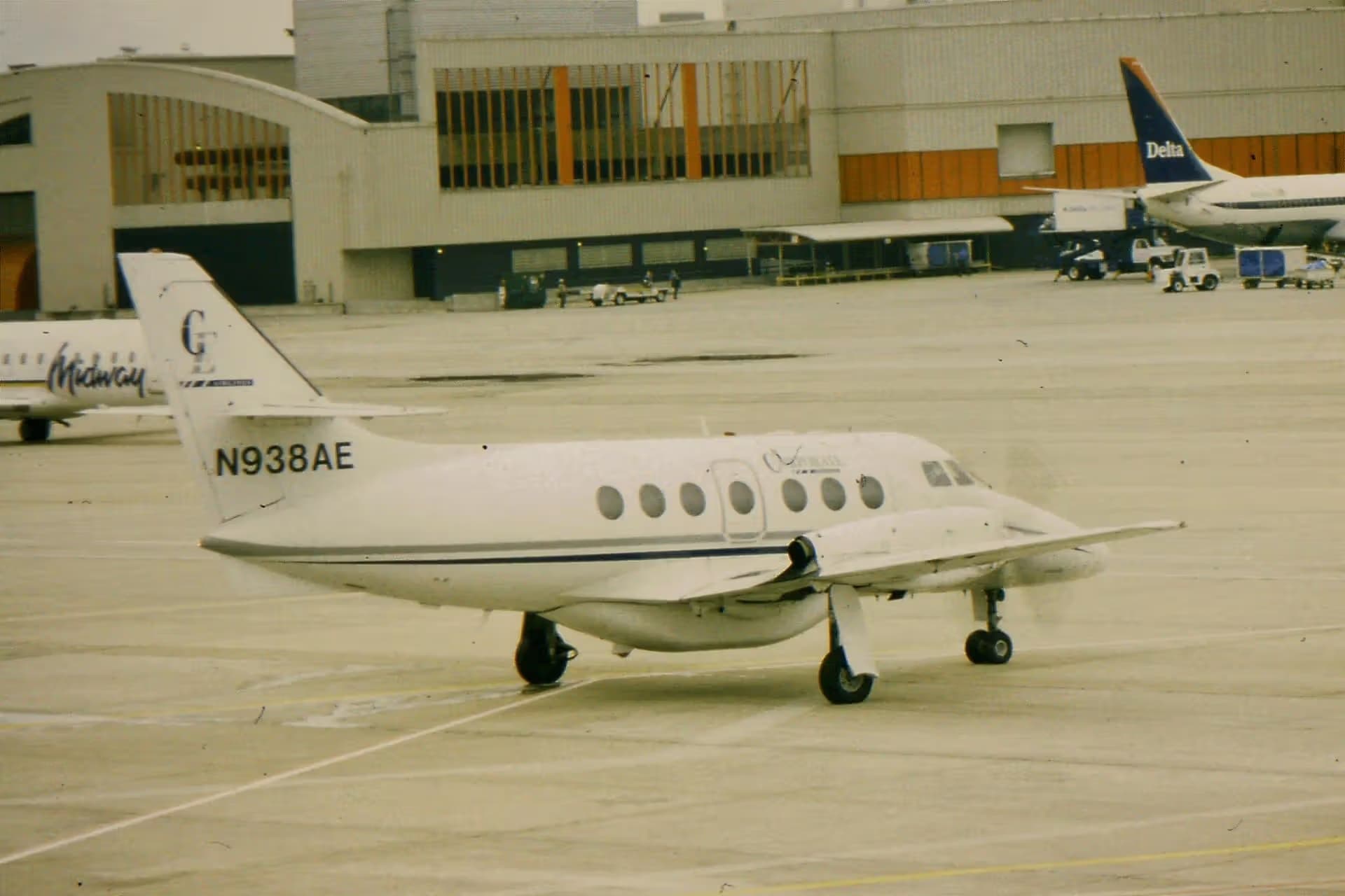 N938AE — Business jet