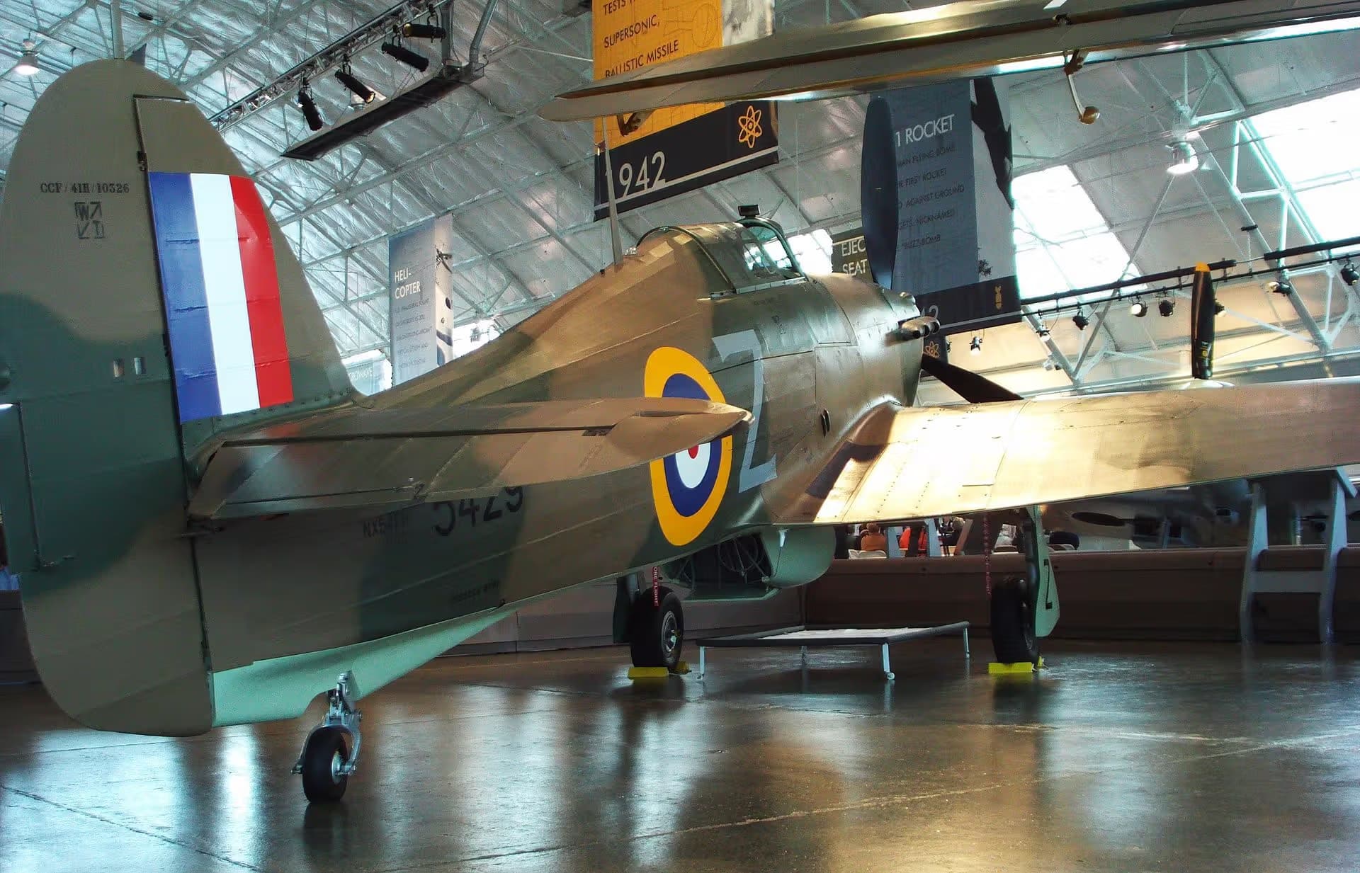 Unidentified — Single-engine aircraft
