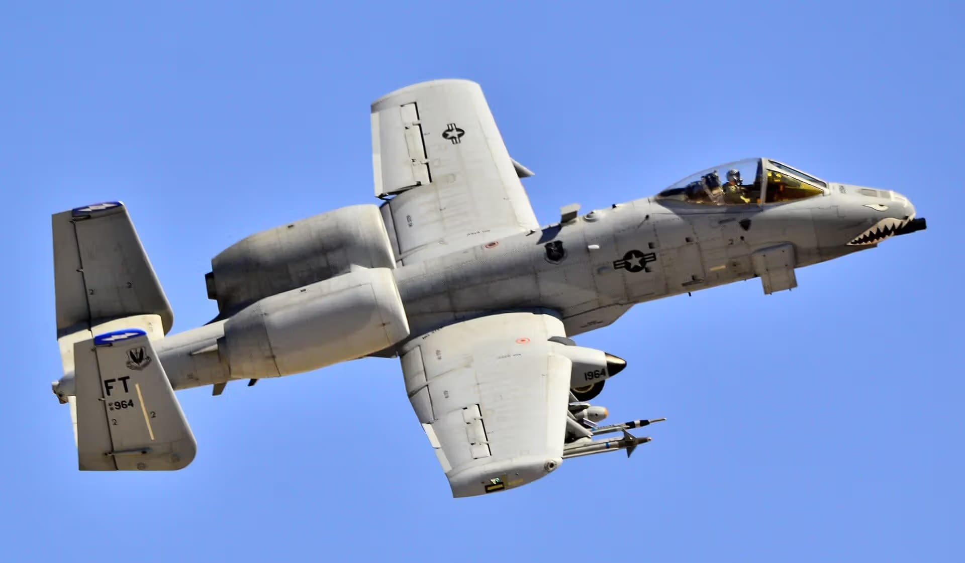 Unidentified — Aircraft at Nellis Air Force Base