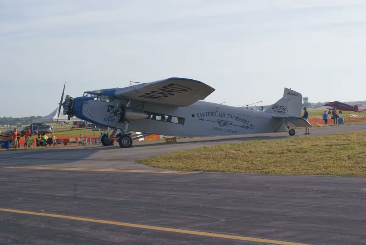 Unidentified — Aircraft